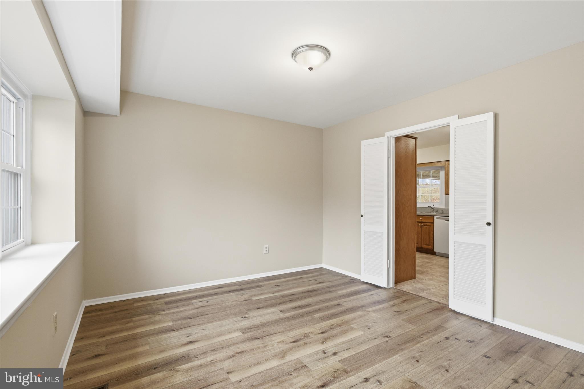 Bowie, Maryland, 20715, United States, 5 Bedrooms Bedrooms, ,3 BathroomsBathrooms,Residential,For Sale,2009655