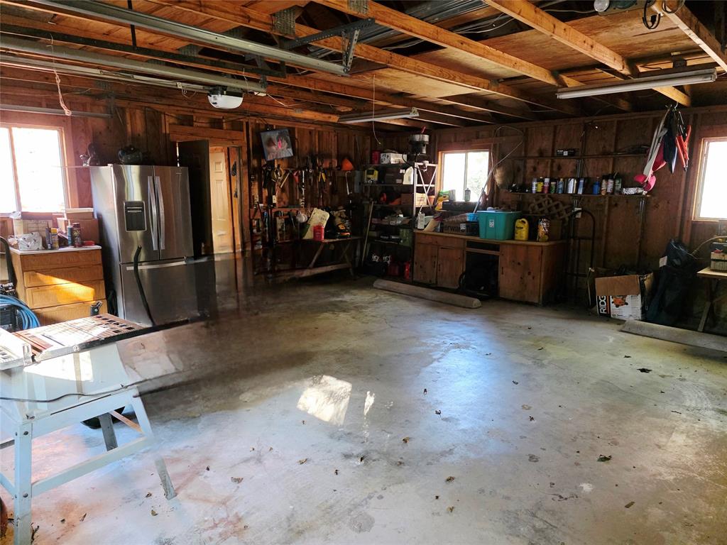 Weatherford, Texas, 76087, United States, 4 Bedrooms Bedrooms, ,2 BathroomsBathrooms,Residential,For Sale,1985670