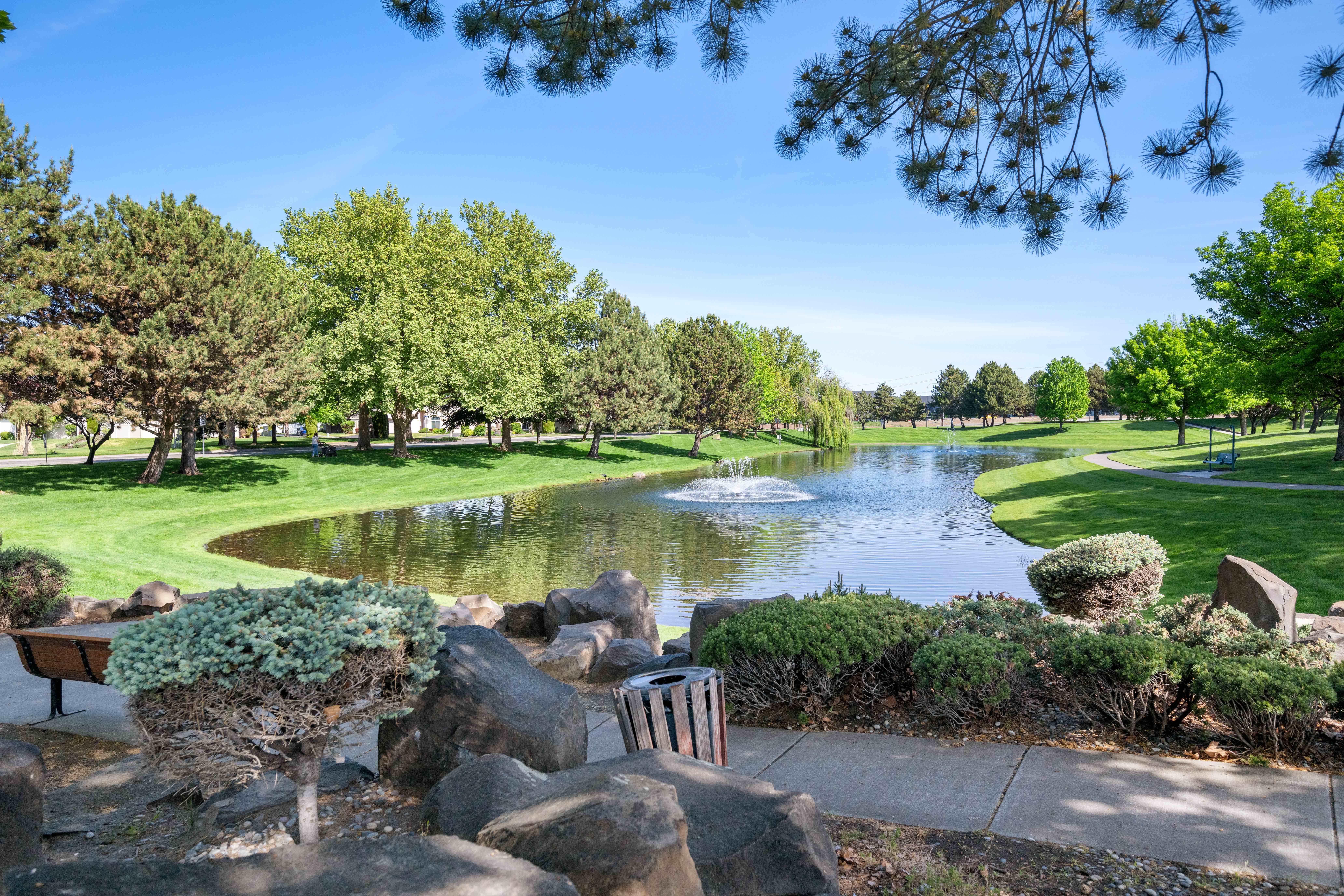  Pool, Course Frontage, Outdoor Kitchen &More - 物件實景