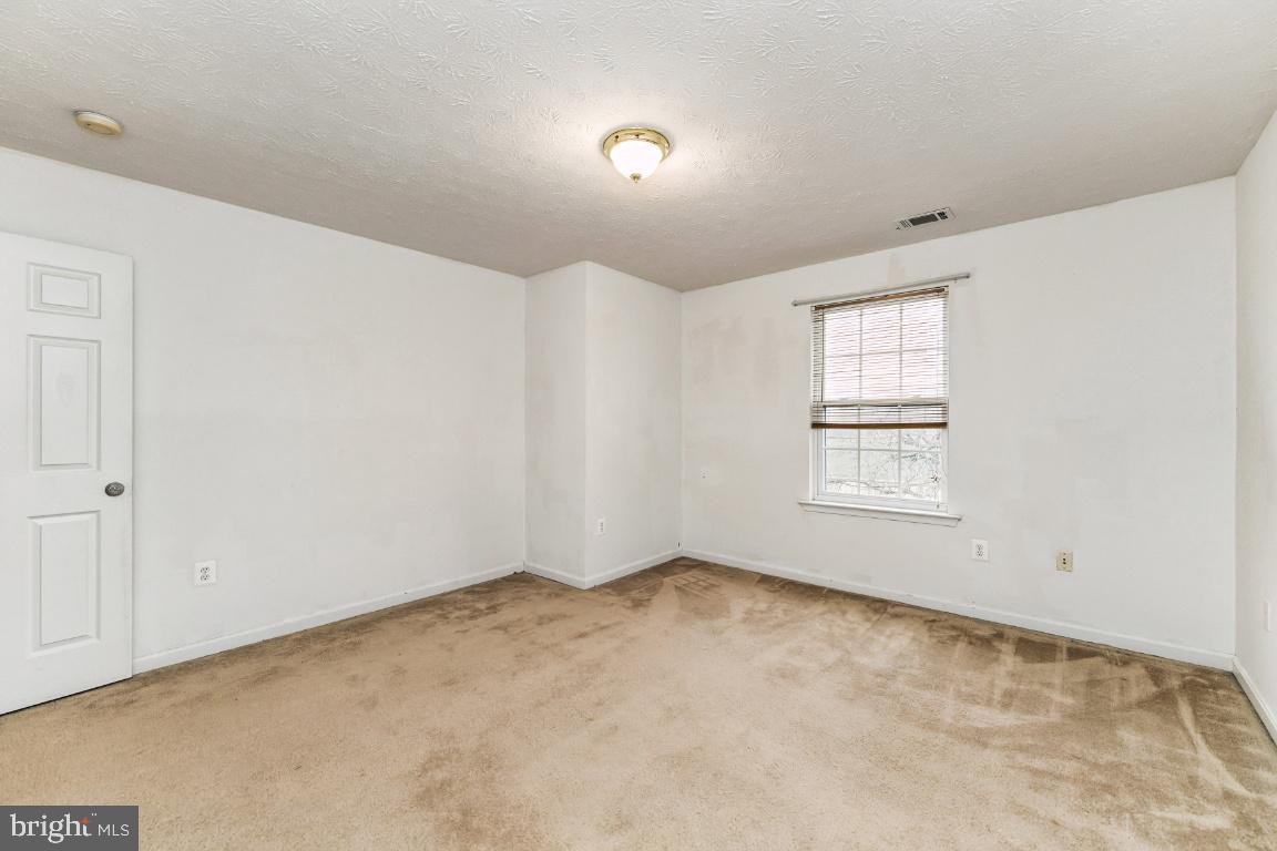 Waldorf, Maryland, 20601, United States, 6 Bedrooms Bedrooms, ,4 BathroomsBathrooms,Residential,For Sale,2005305