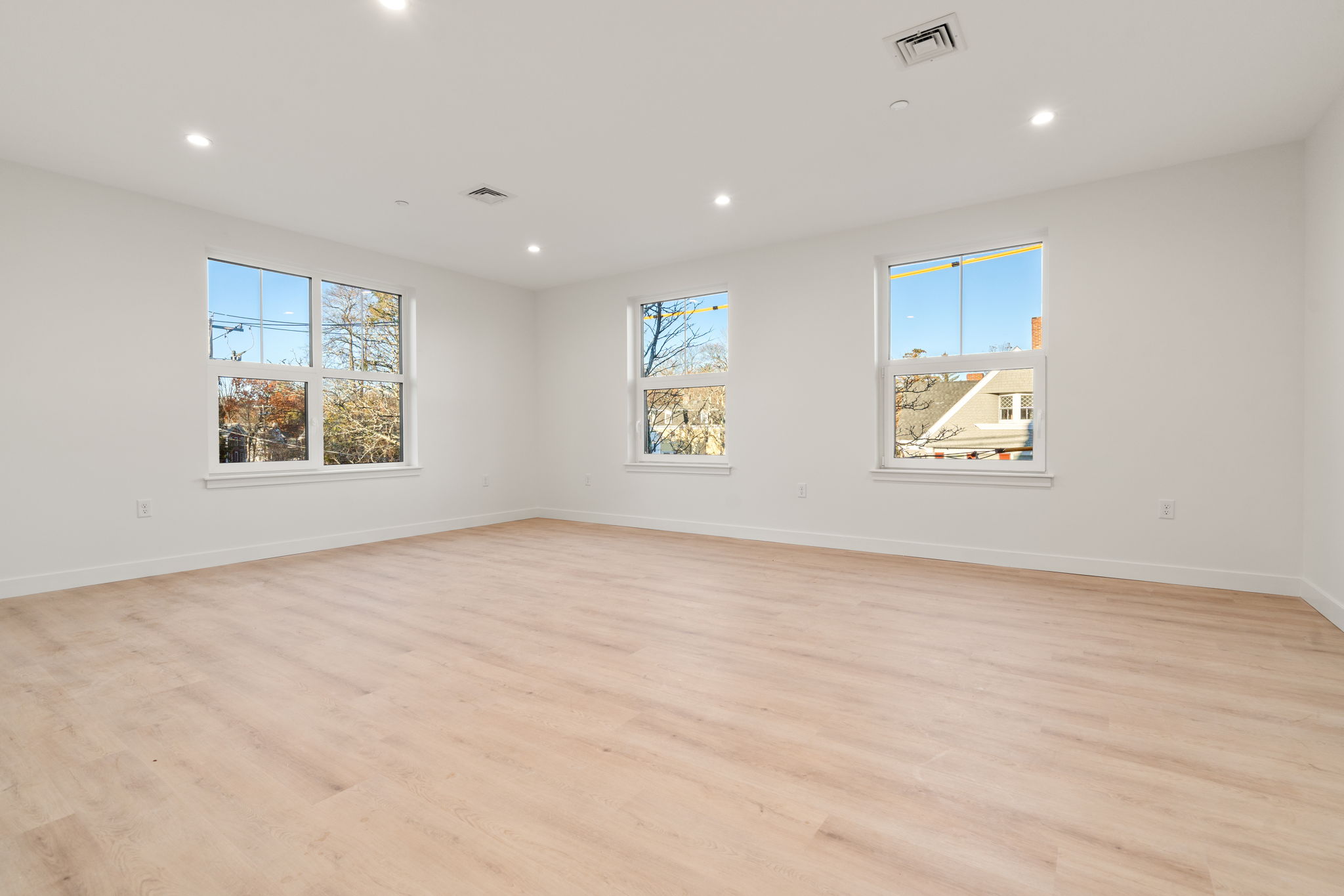 1151 Walnut, Unit 201, Newton, MA, 02461 - 物件實景