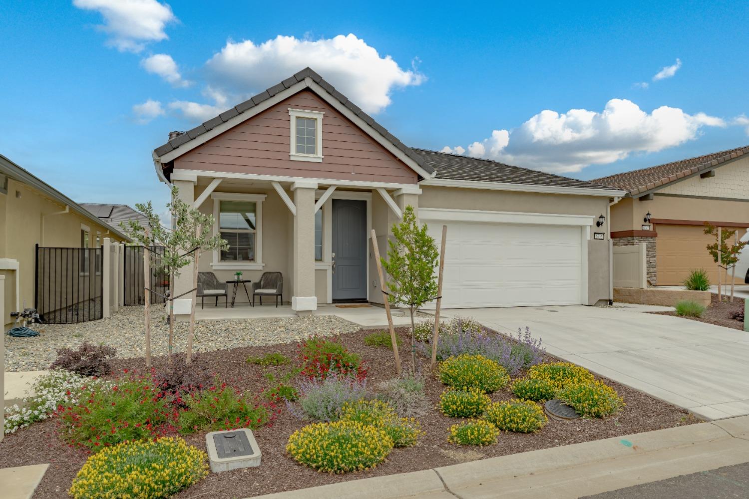 El Dorado Hills, California, 95762, United States, 2 Bedrooms Bedrooms, ,3 BathroomsBathrooms,Residential,For Sale,1787818