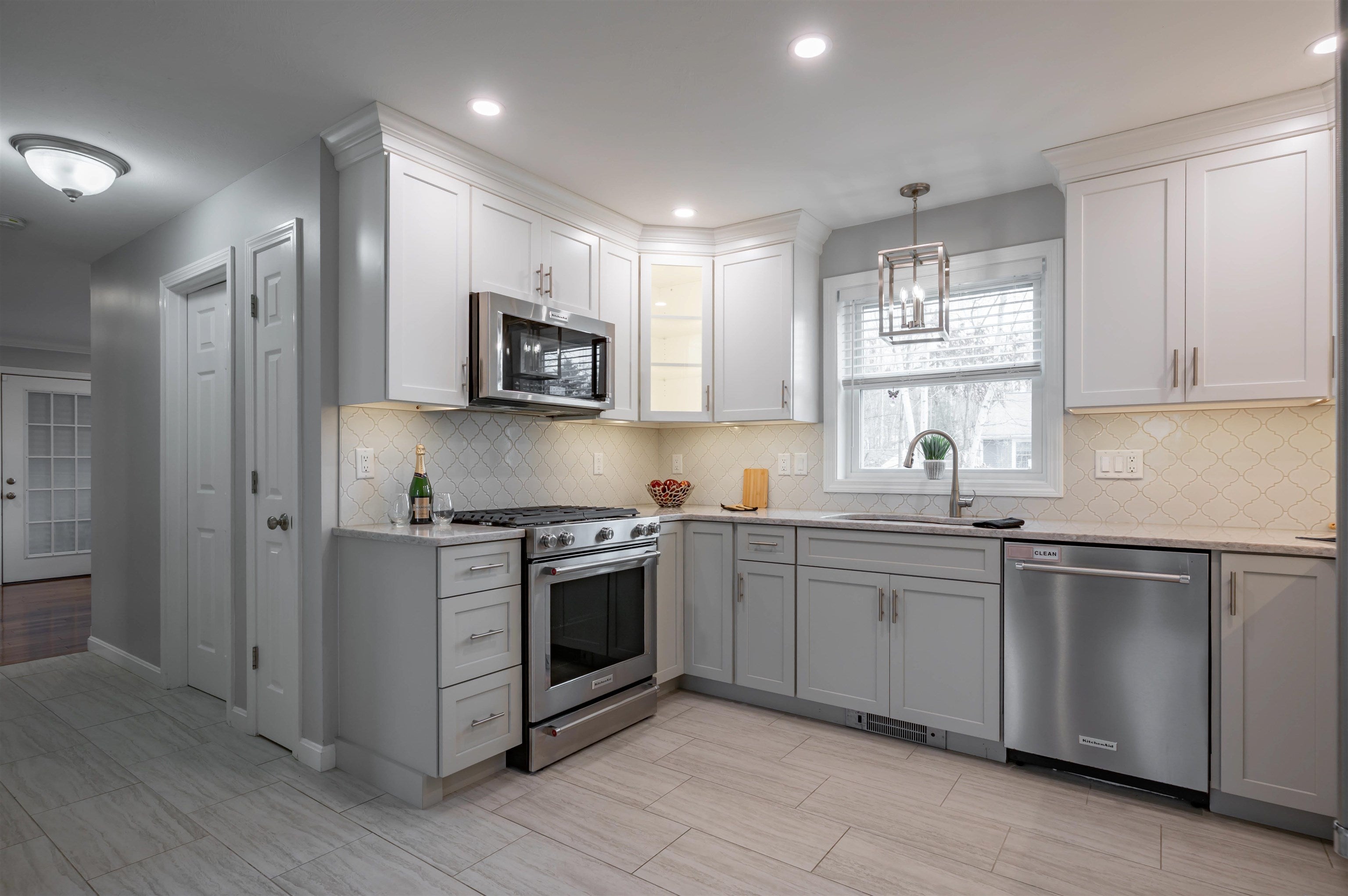 Hooksett, New Hampshire, 03106, United States, 3 Bedrooms Bedrooms, ,1 BathroomBathrooms,Residential,For Sale,2002155