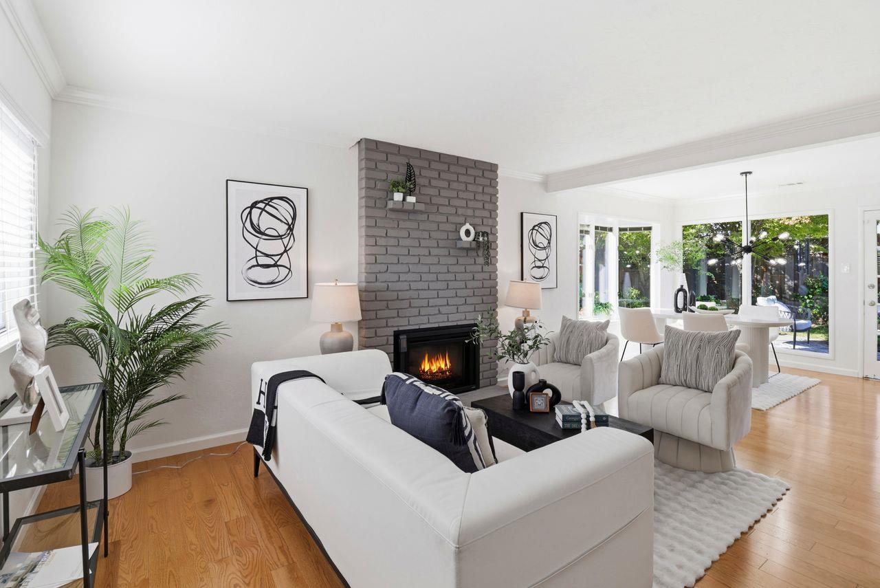 Belmont, California, 94002, United States, 3 Bedrooms Bedrooms, ,1 BathroomBathrooms,Residential,For Sale,1989201