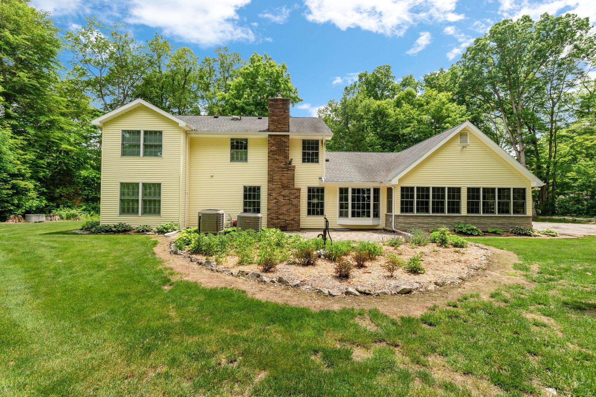 Marion, Ohio, 43302, United States, 5 Bedrooms Bedrooms, ,4 BathroomsBathrooms,Residential,For Sale,1995862