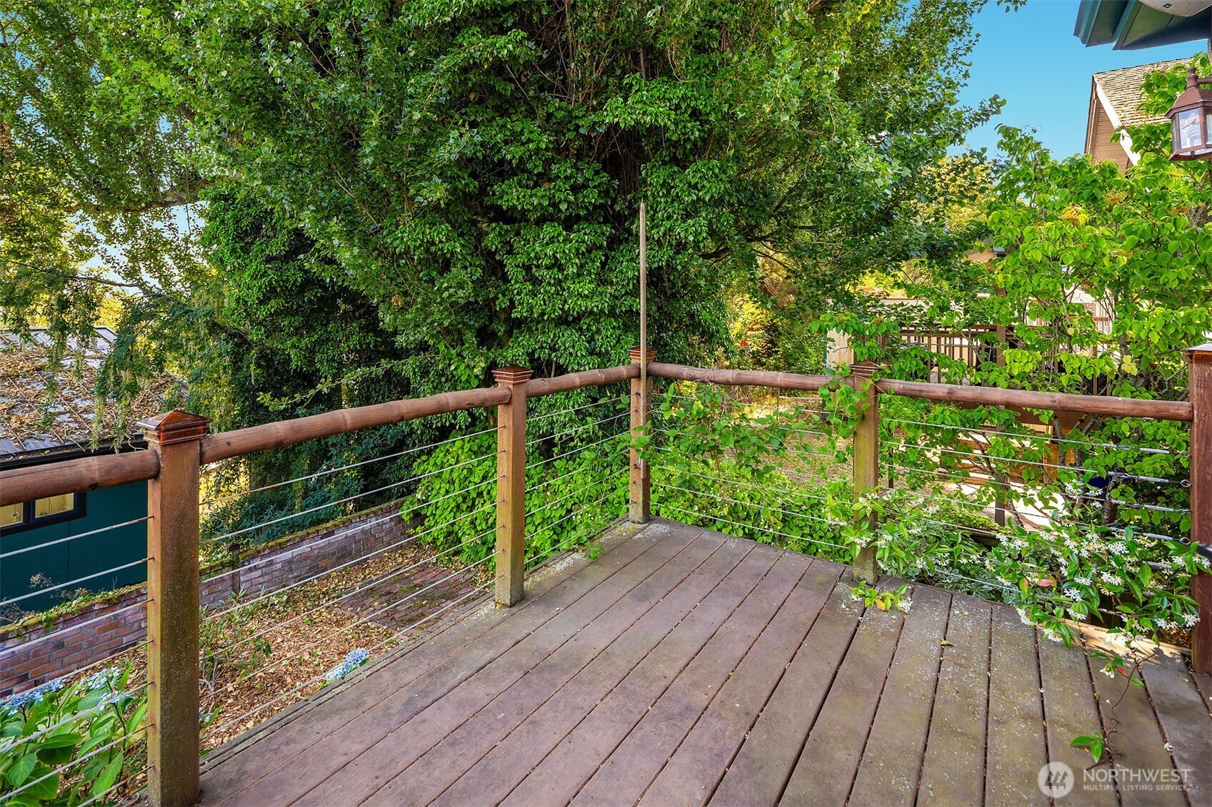 Seattle, Washington, 98112, United States, 2 Bedrooms Bedrooms, ,1 BathroomBathrooms,Residential,For Sale,1907246