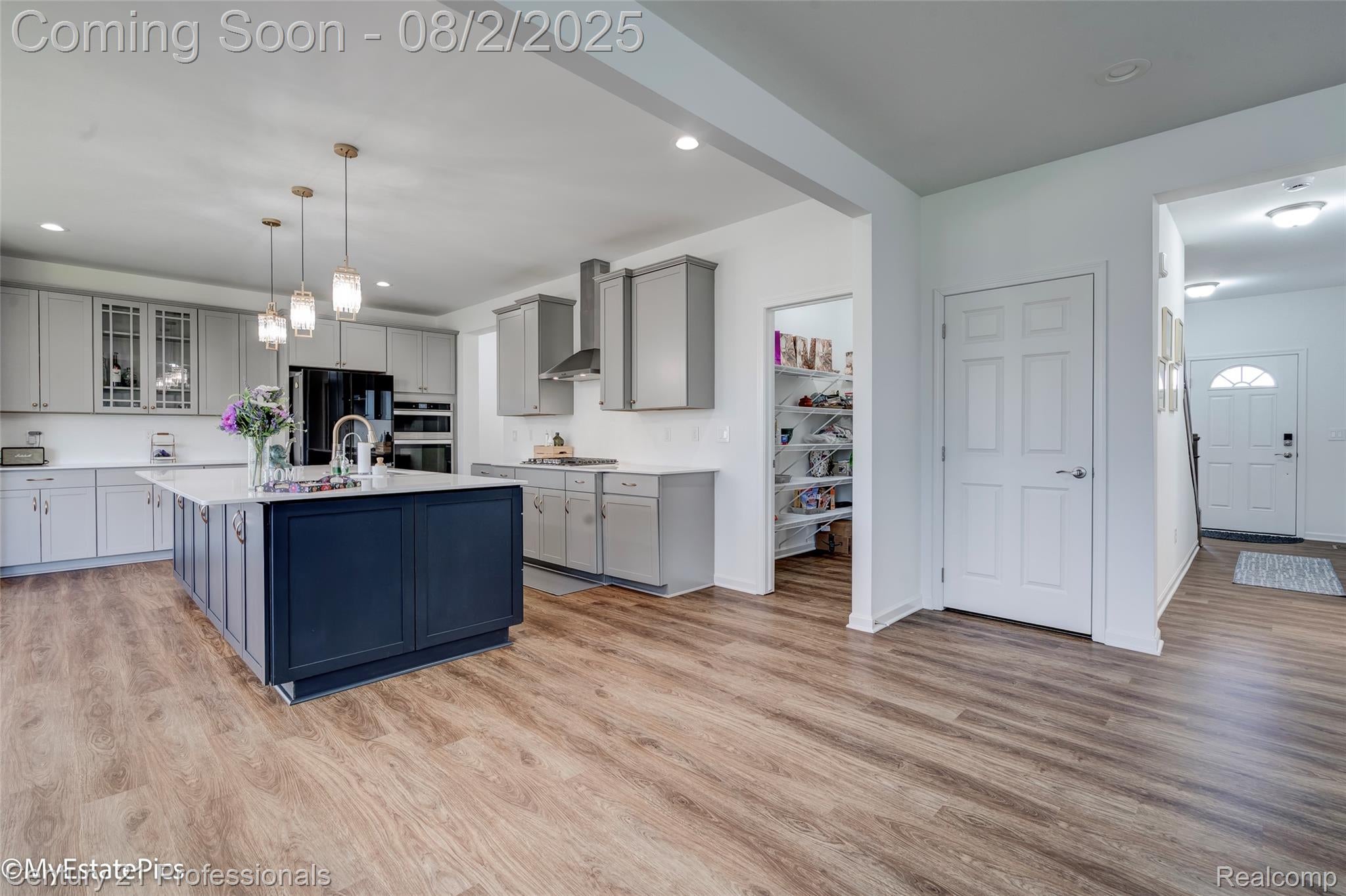 SouthLyon, Michigan, 48178, United States, 4 Bedrooms Bedrooms, ,3 BathroomsBathrooms,Residential,For Sale,1904843