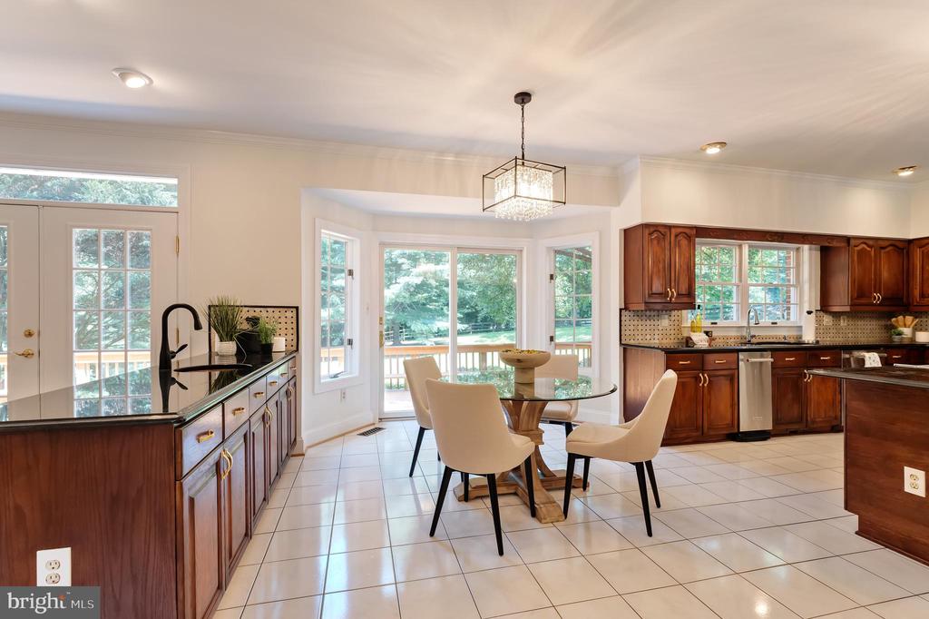 Great Falls, Virginia, 22066, United States, 5 Bedrooms Bedrooms, ,5 BathroomsBathrooms,Residential,For Sale,1900616