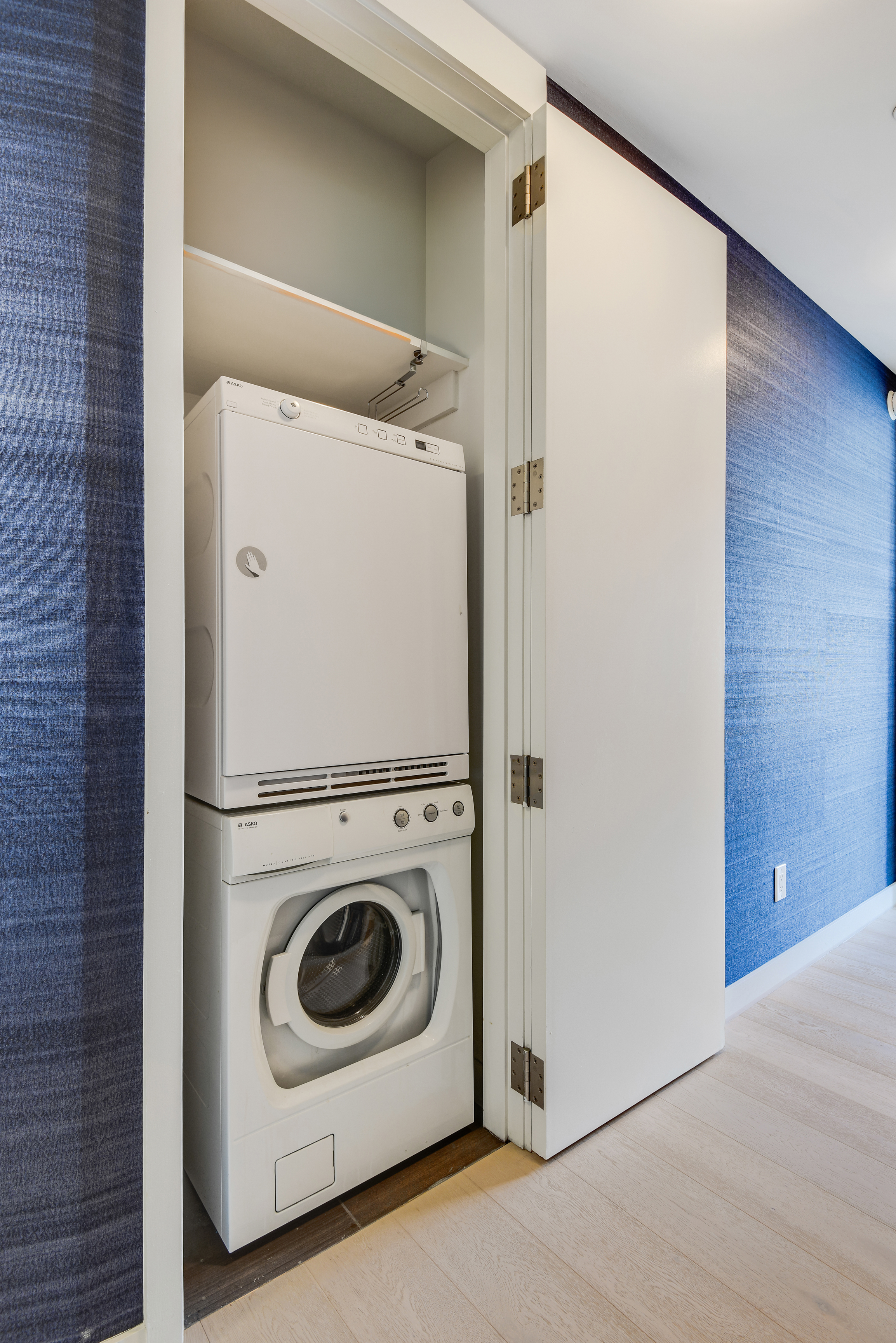  15 William Street 17E - 物件實景