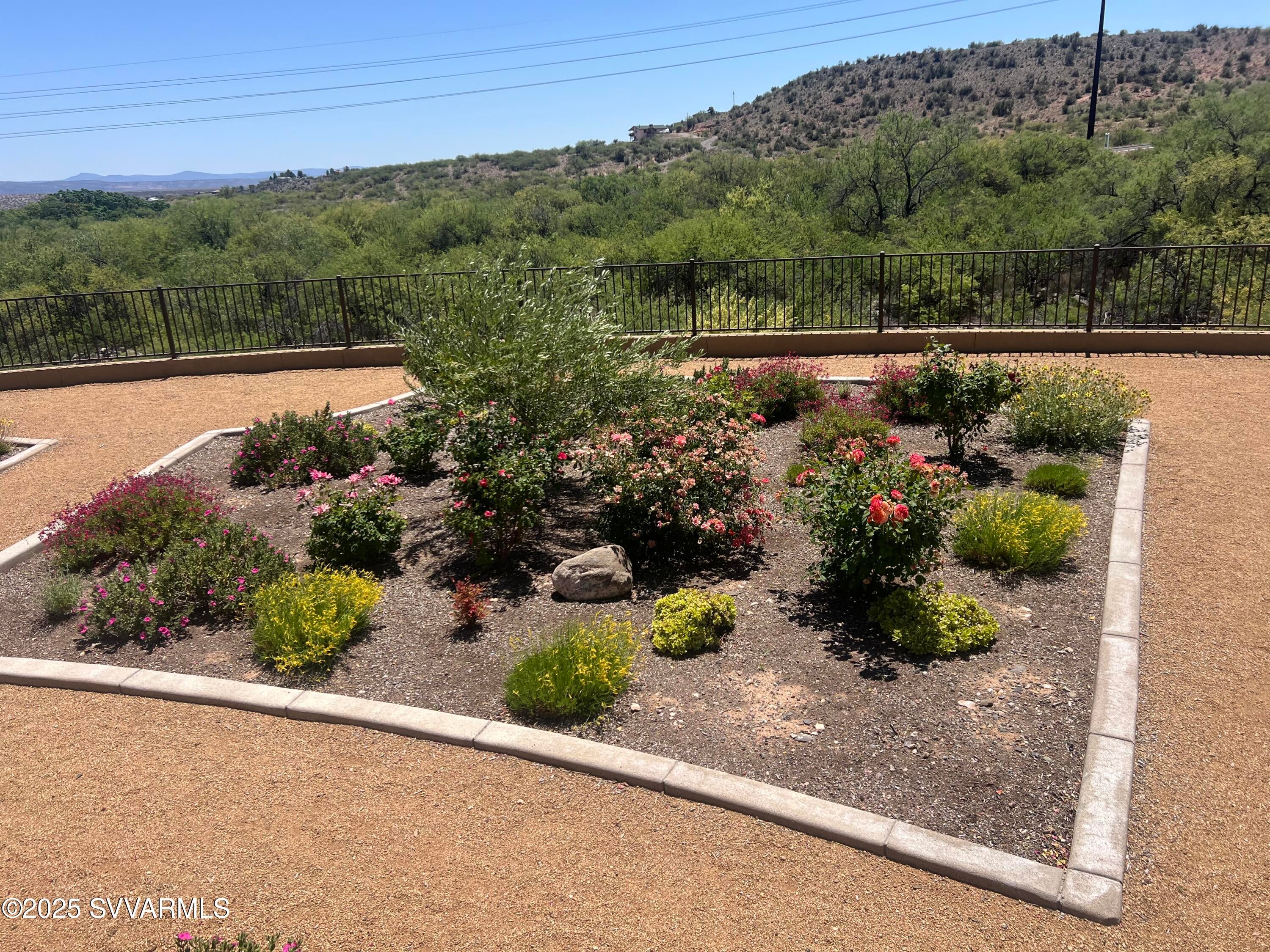Clarkdale, Arizona, 86324, United States, 3 Bedrooms Bedrooms, ,2 BathroomsBathrooms,Residential,For Sale,1866372
