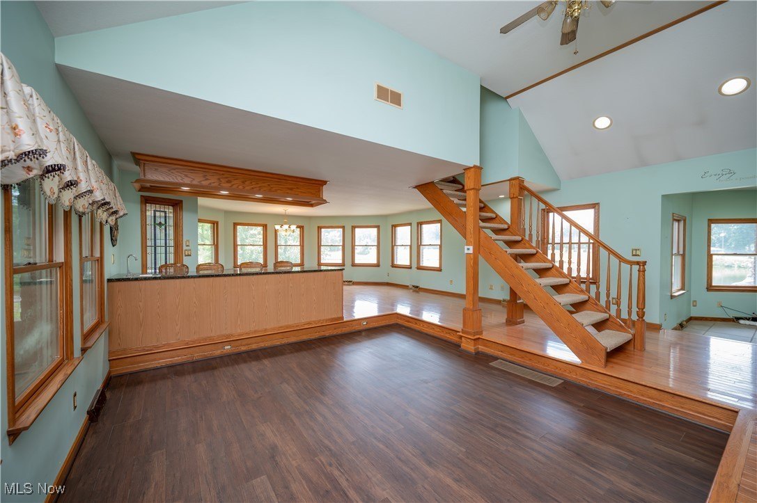 Diamond, Ohio, 44412, United States, 5 Bedrooms Bedrooms, ,5 BathroomsBathrooms,Residential,For Sale,1983781