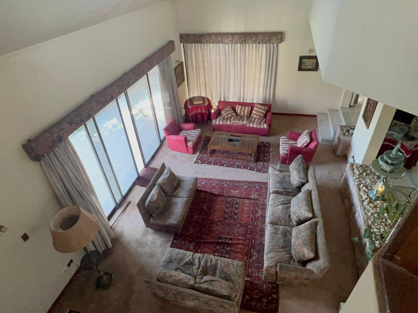 Las Condes, Chile, 4 Bedrooms Bedrooms, ,3 BathroomsBathrooms,Residential,For Sale,1972630