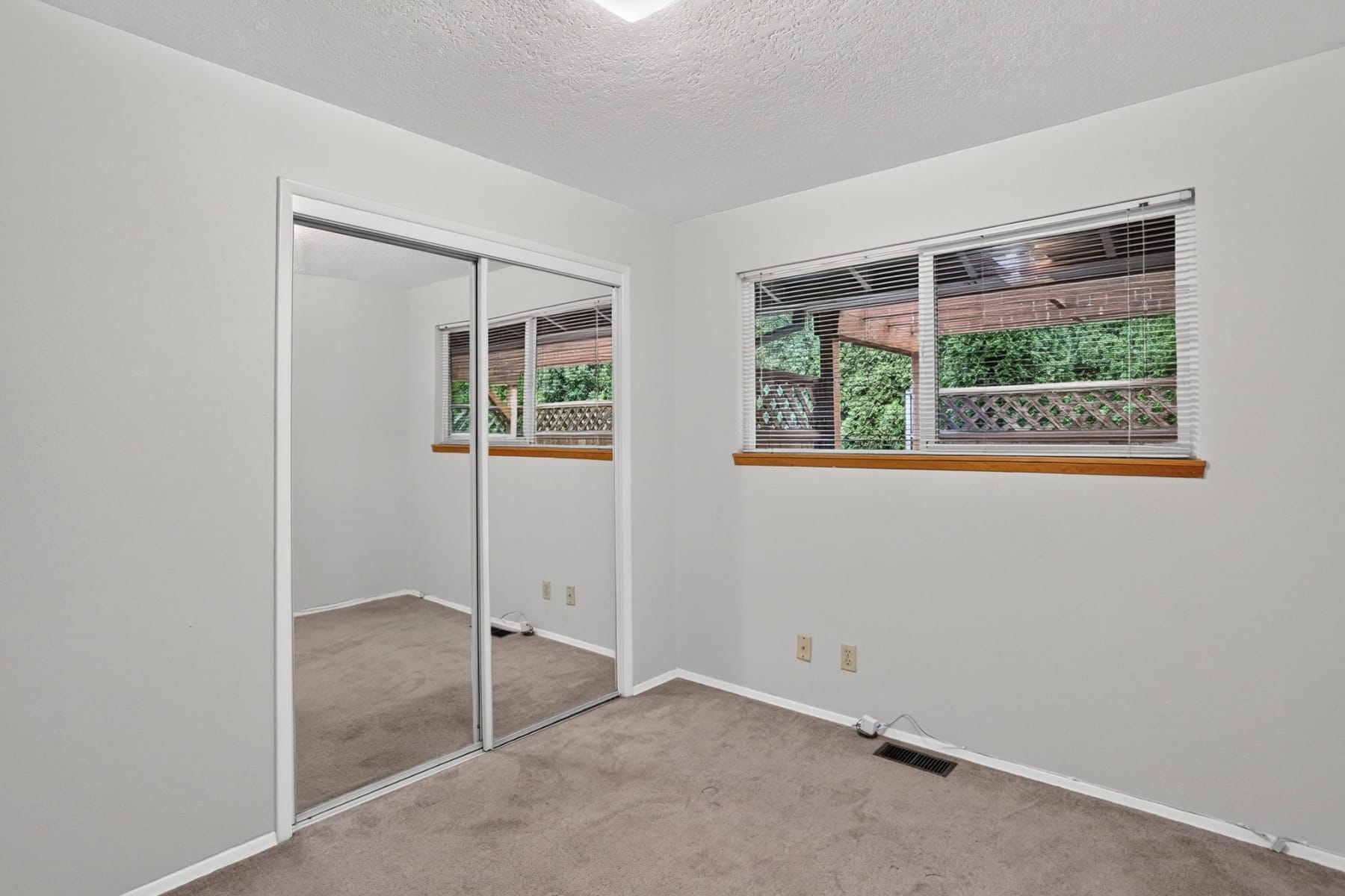  13349 NW WESTLAWN TER Portland, OR 97229 - 物件實景