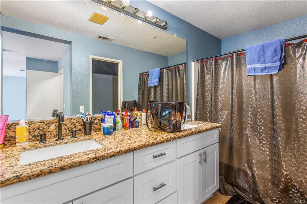 Fontana, California, 92337, United States, 5 Bedrooms Bedrooms, ,3 BathroomsBathrooms,Residential,For Sale,1921892