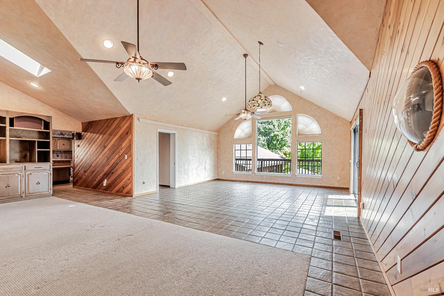 Sebastopol, California, 95472, United States, 3 Bedrooms Bedrooms, ,3 BathroomsBathrooms,Residential,For Sale,1895482