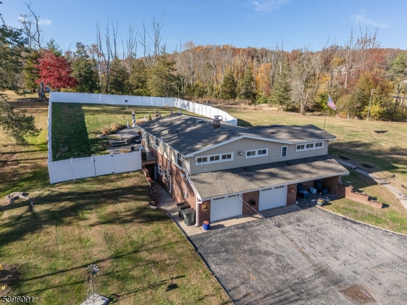 Readington Twp., New Jersey, 08833, United States, 3 Bedrooms Bedrooms, ,3 BathroomsBathrooms,Residential,For Sale,1989255