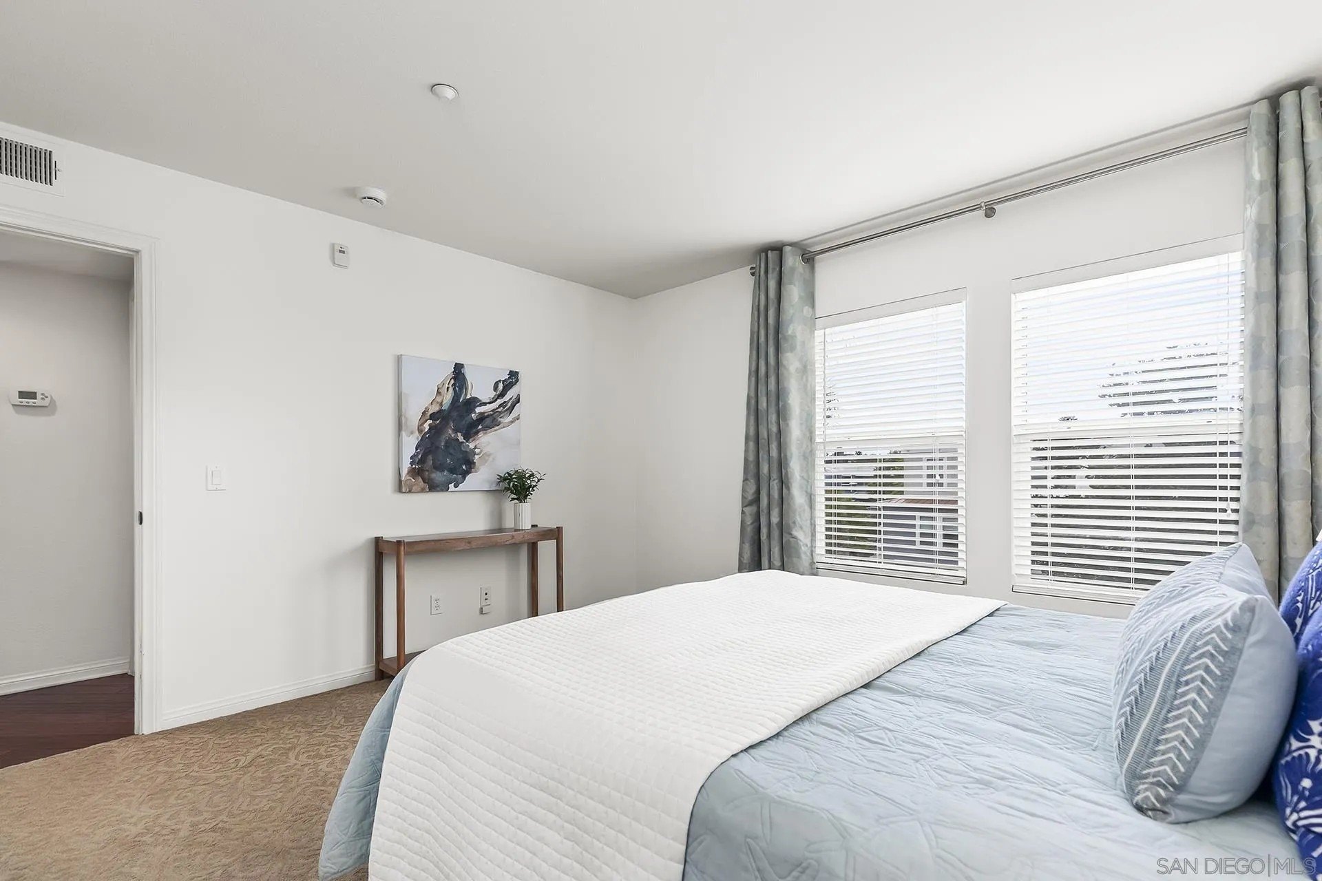 San Diego, California, 92106, United States, 2 Bedrooms Bedrooms, ,3 BathroomsBathrooms,Residential,For Sale,1919740