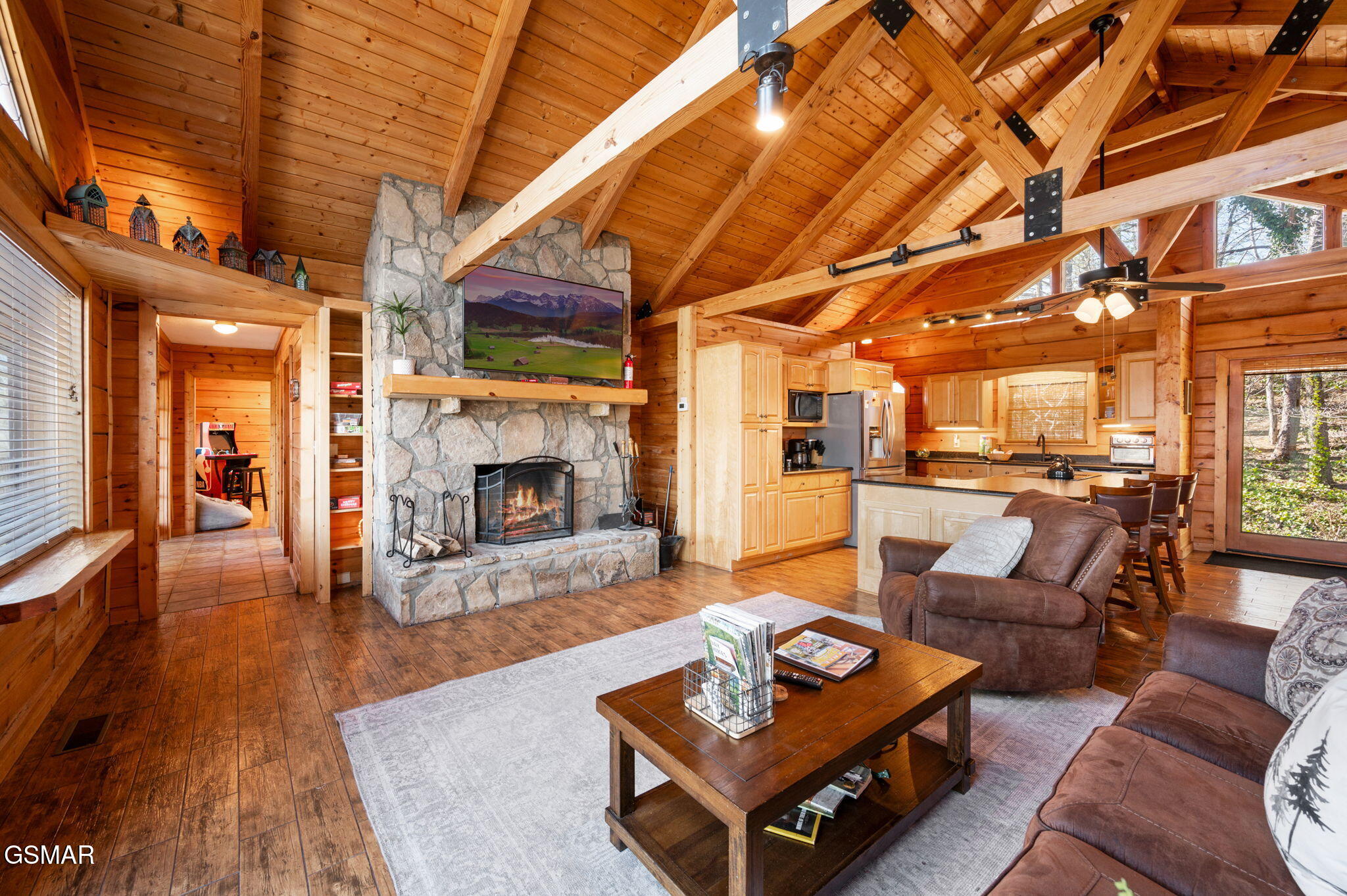 Gatlinburg, Tennessee, 37738, United States, 3 Bedrooms Bedrooms, ,3 BathroomsBathrooms,Residential,For Sale,1977733