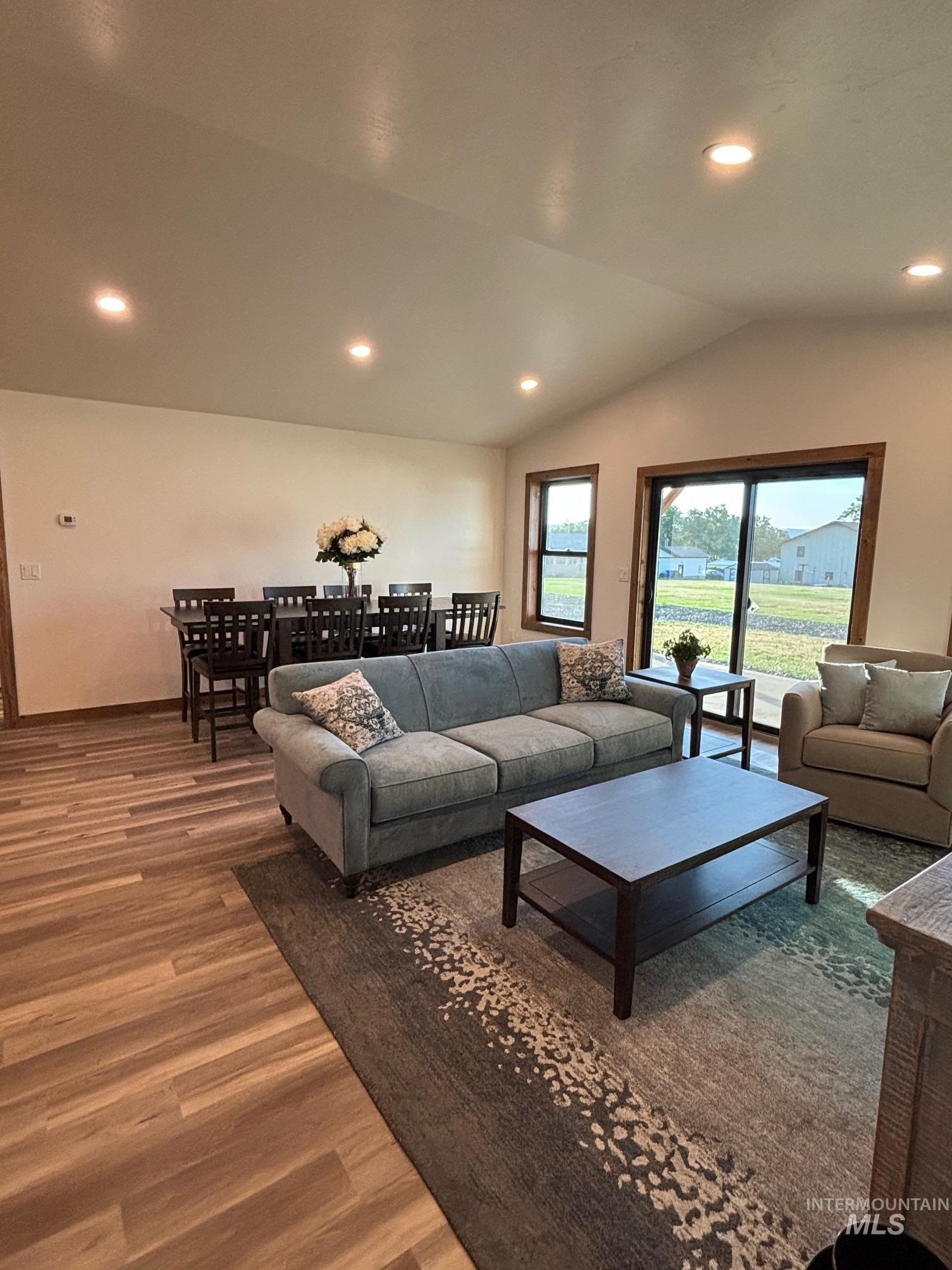 Lewiston, Idaho, 83501, United States, 3 Bedrooms Bedrooms, ,3 BathroomsBathrooms,Residential,For Sale,1983670