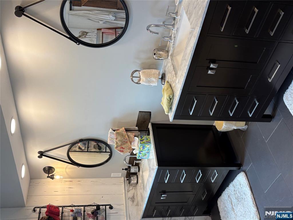 Nanuet, New York, 10954, United States, 6 Bedrooms Bedrooms, ,7 BathroomsBathrooms,Residential,For Sale,1988199