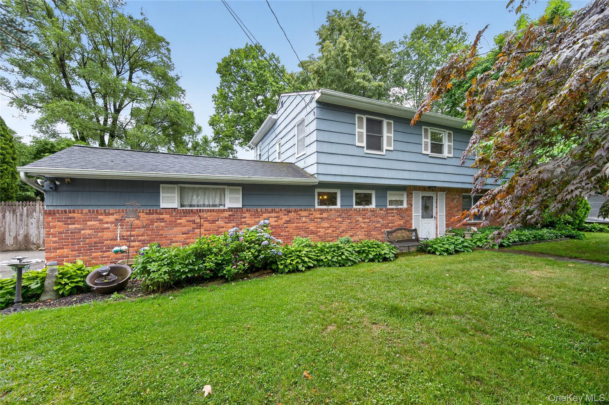  190 Oakwood Road, Huntington Station, NY, 11746 - 物件實景
