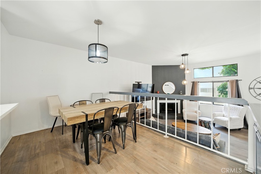 Van Nuys, California, 91405, United States, 3 Bedrooms Bedrooms, ,2 BathroomsBathrooms,Residential,For Sale,1979582