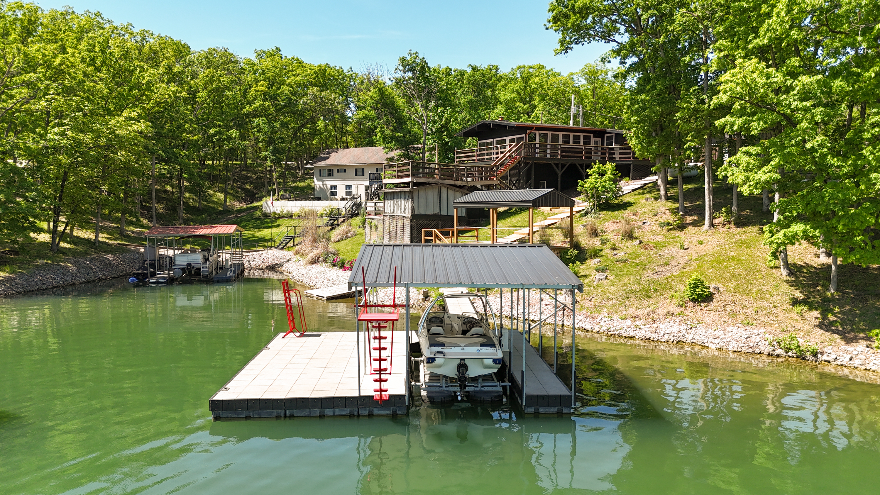 Keytesville, Missouri, 65261, United States, 4 Bedrooms Bedrooms, ,3 BathroomsBathrooms,Residential,For Sale,2048618