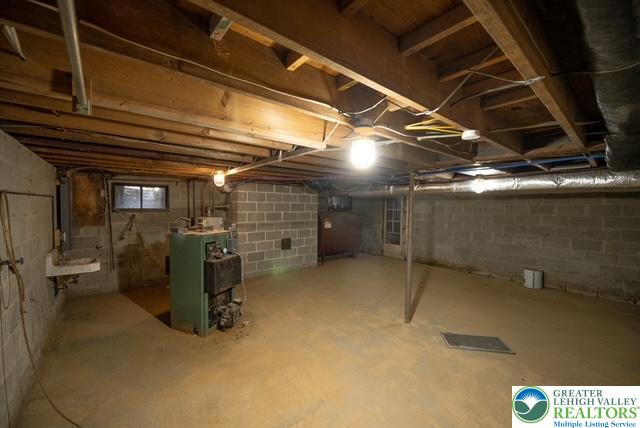 Bethlehem Twp, Pennsylvania, 18020, United States, 4 Bedrooms Bedrooms, ,3 BathroomsBathrooms,Residential,For Sale,1895481