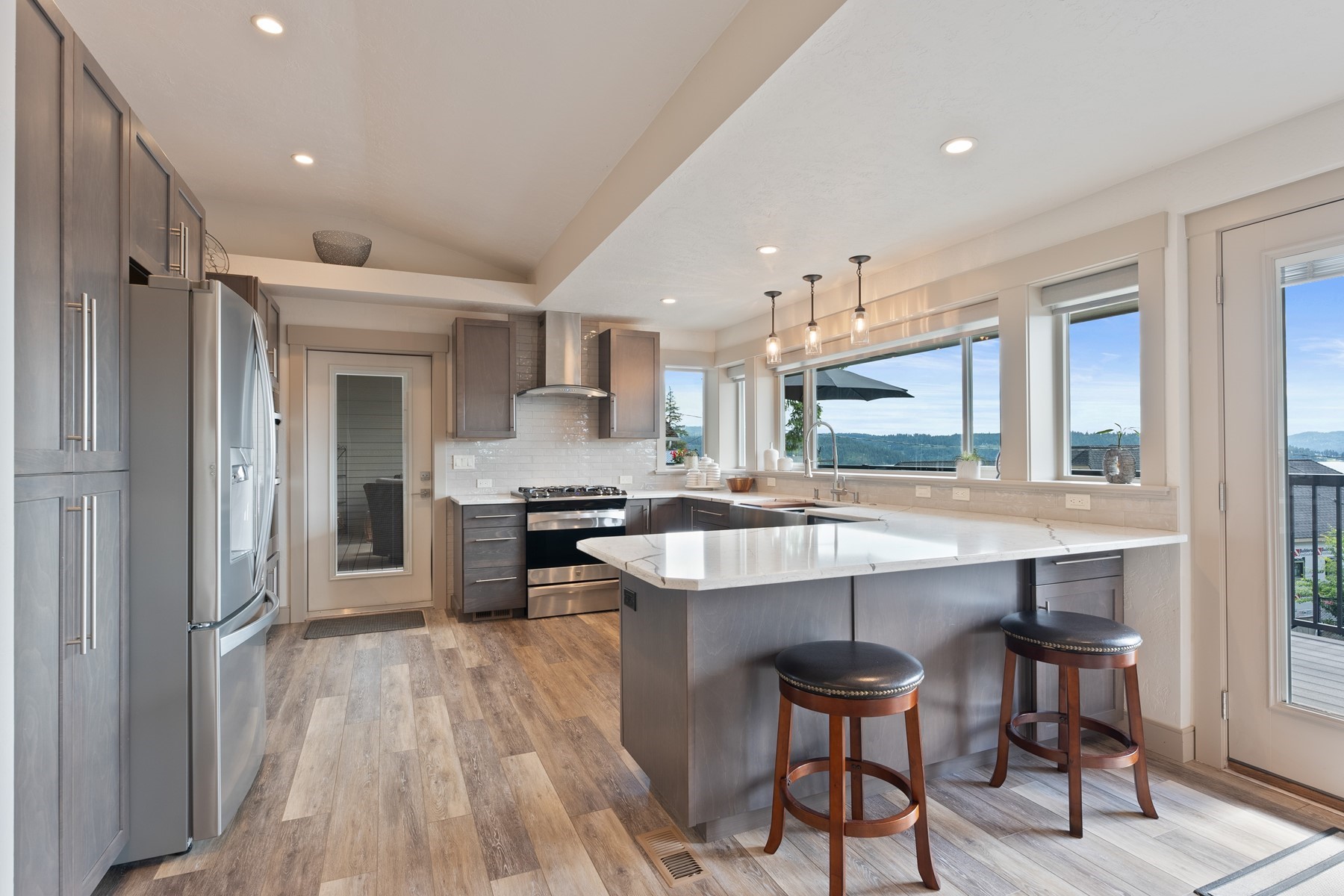  Silver Beach Luxury Lake View Living - 物件實景