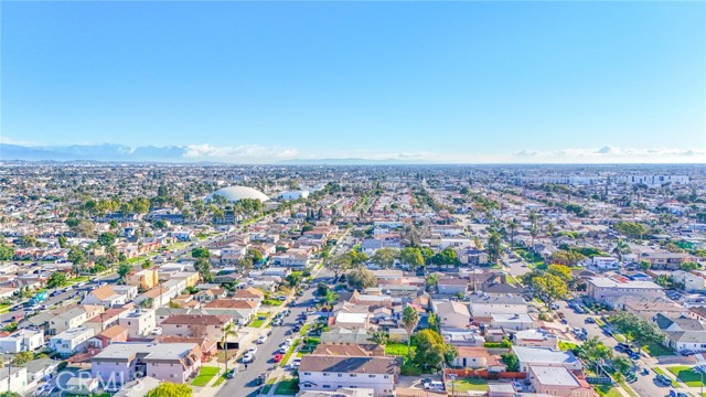 Los Angeles, California, 90047, United States, 5 Bedrooms Bedrooms, ,Residential,For Sale,2009243