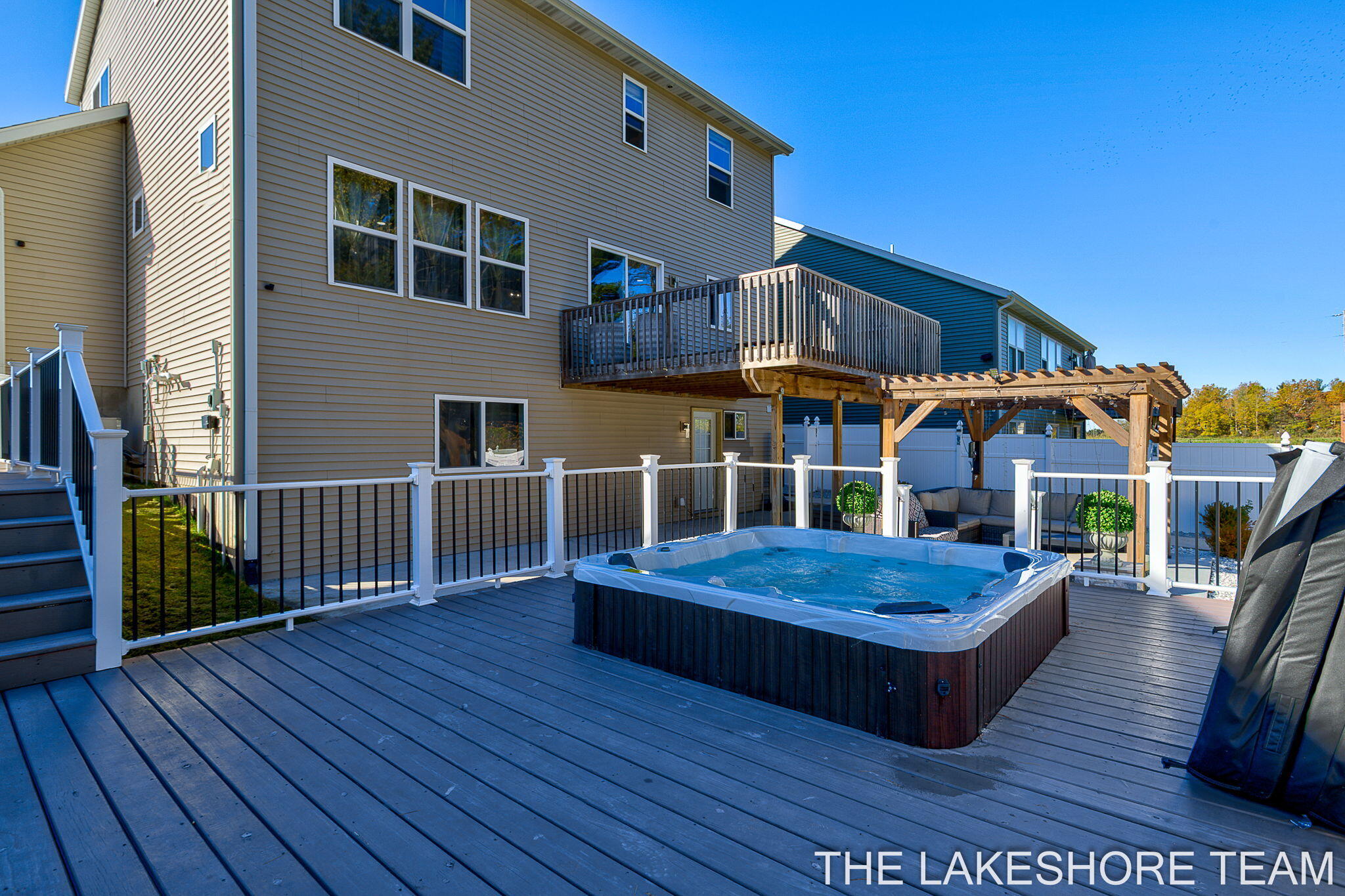 Holland, Michigan, 49424, United States, 5 Bedrooms Bedrooms, ,4 BathroomsBathrooms,Residential,For Sale,1973082