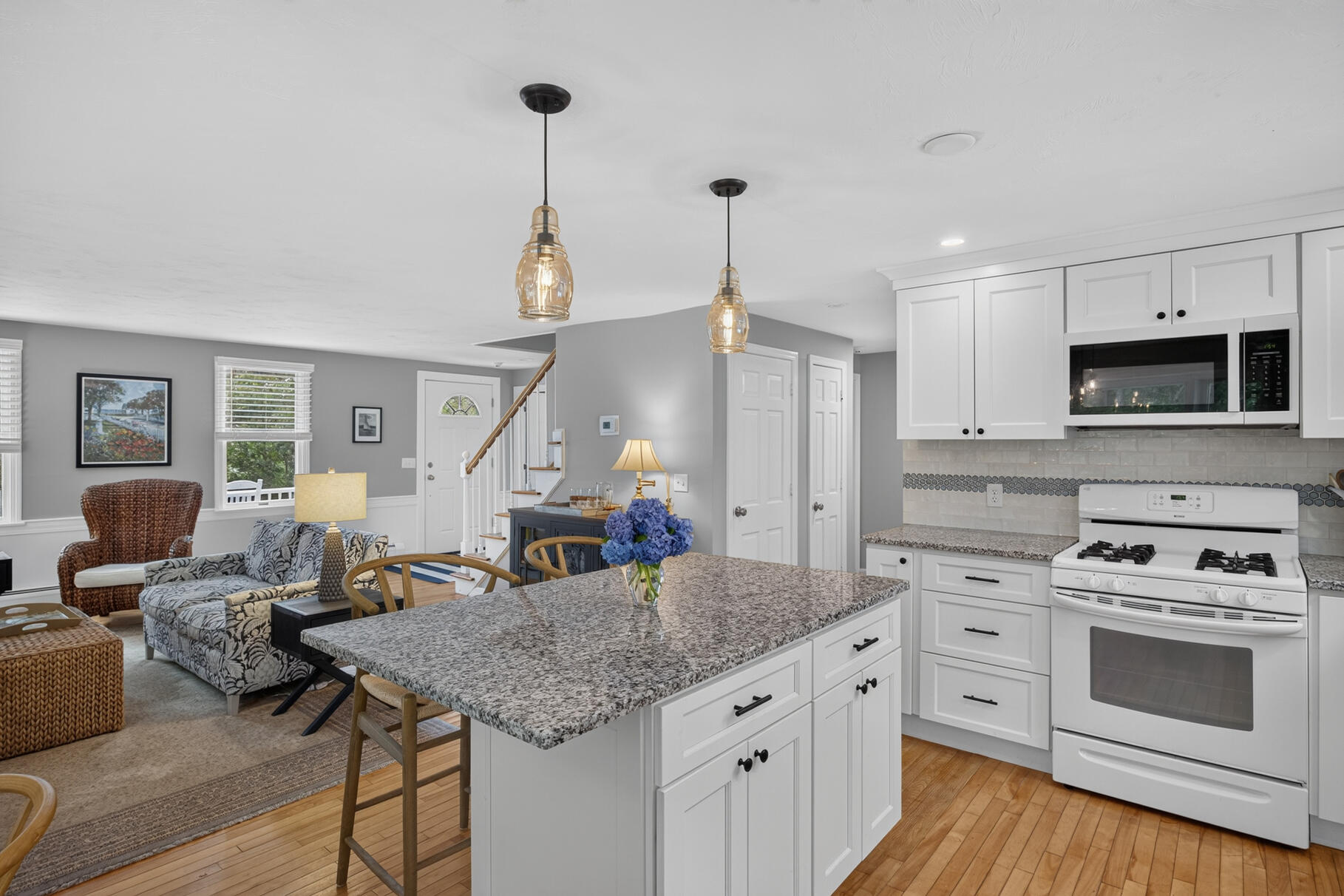  25 Marthas Lane, Harwich, MA, 02645 - 物件實景