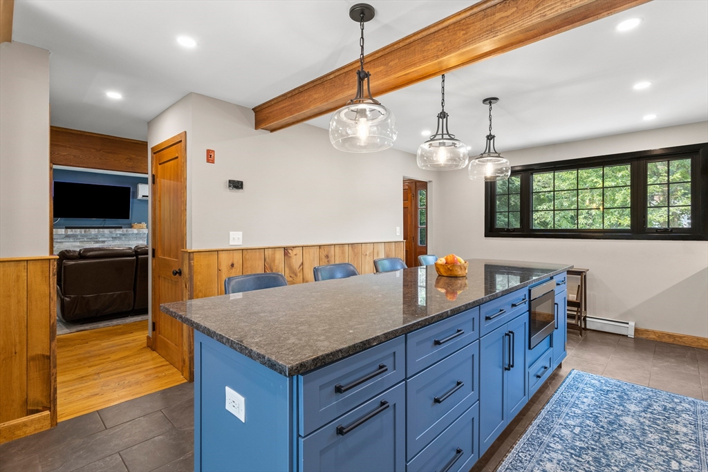 Waltham, Massachusetts, 02451, United States, 4 Bedrooms Bedrooms, ,2 BathroomsBathrooms,Residential,For Sale,1914074