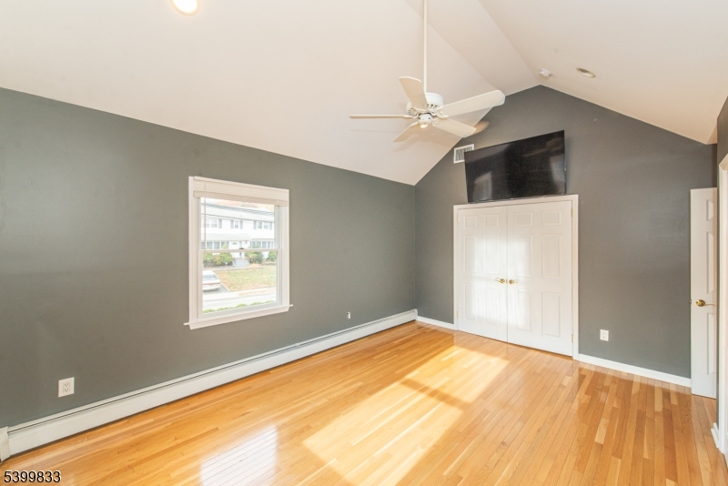 Clifton City, New Jersey, 07013, United States, 5 Bedrooms Bedrooms, ,4 BathroomsBathrooms,Residential,For Sale,2002178