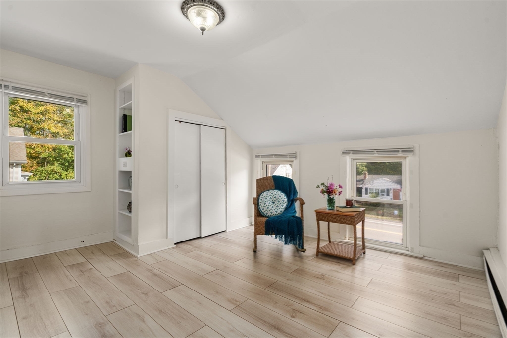 Medway, Massachusetts, 02053, United States, 3 Bedrooms Bedrooms, ,2 BathroomsBathrooms,Residential,For Sale,1958894