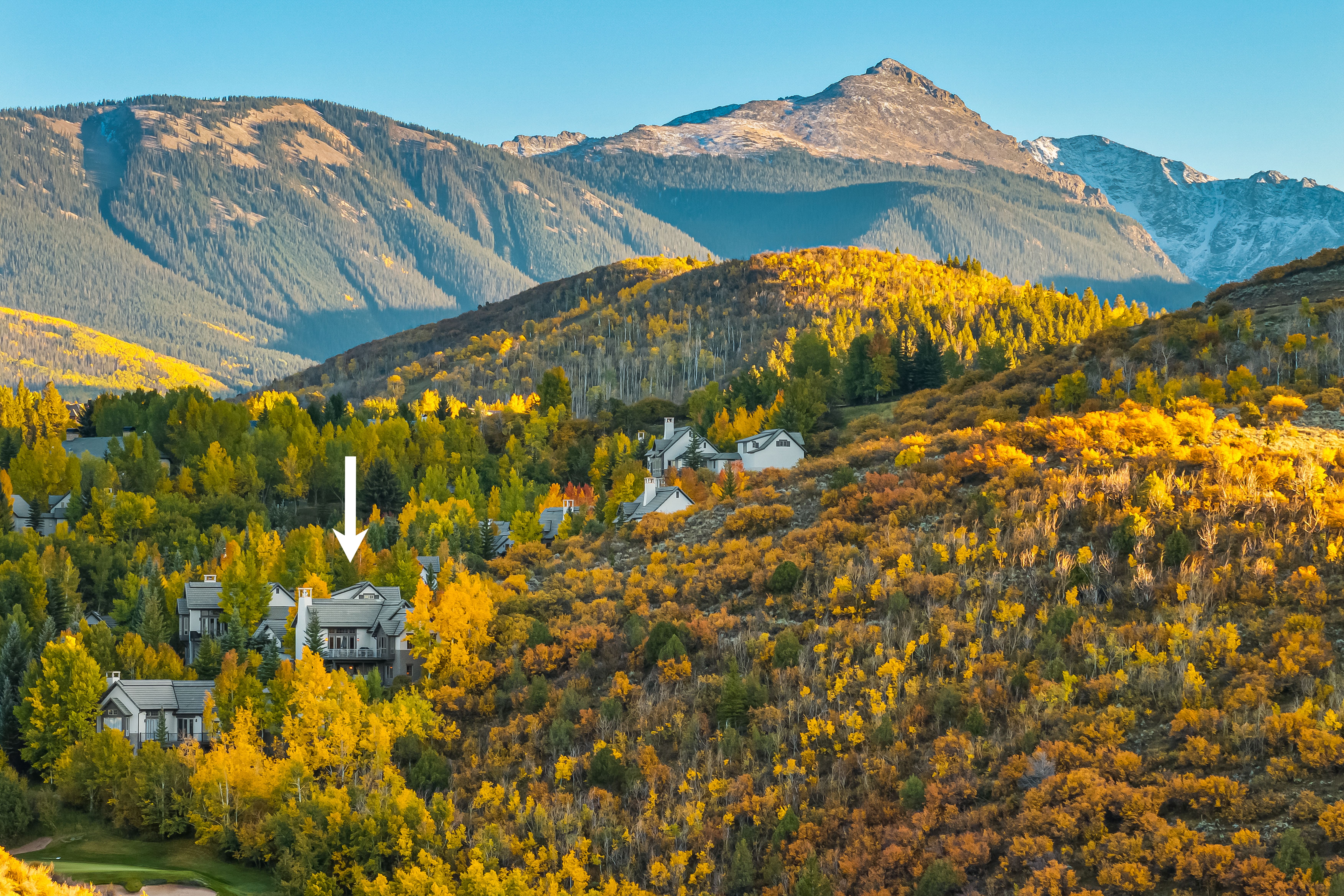  Quiet Cul-de-sac in the Cordillera Divide with Exceptional Views - 物件實景
