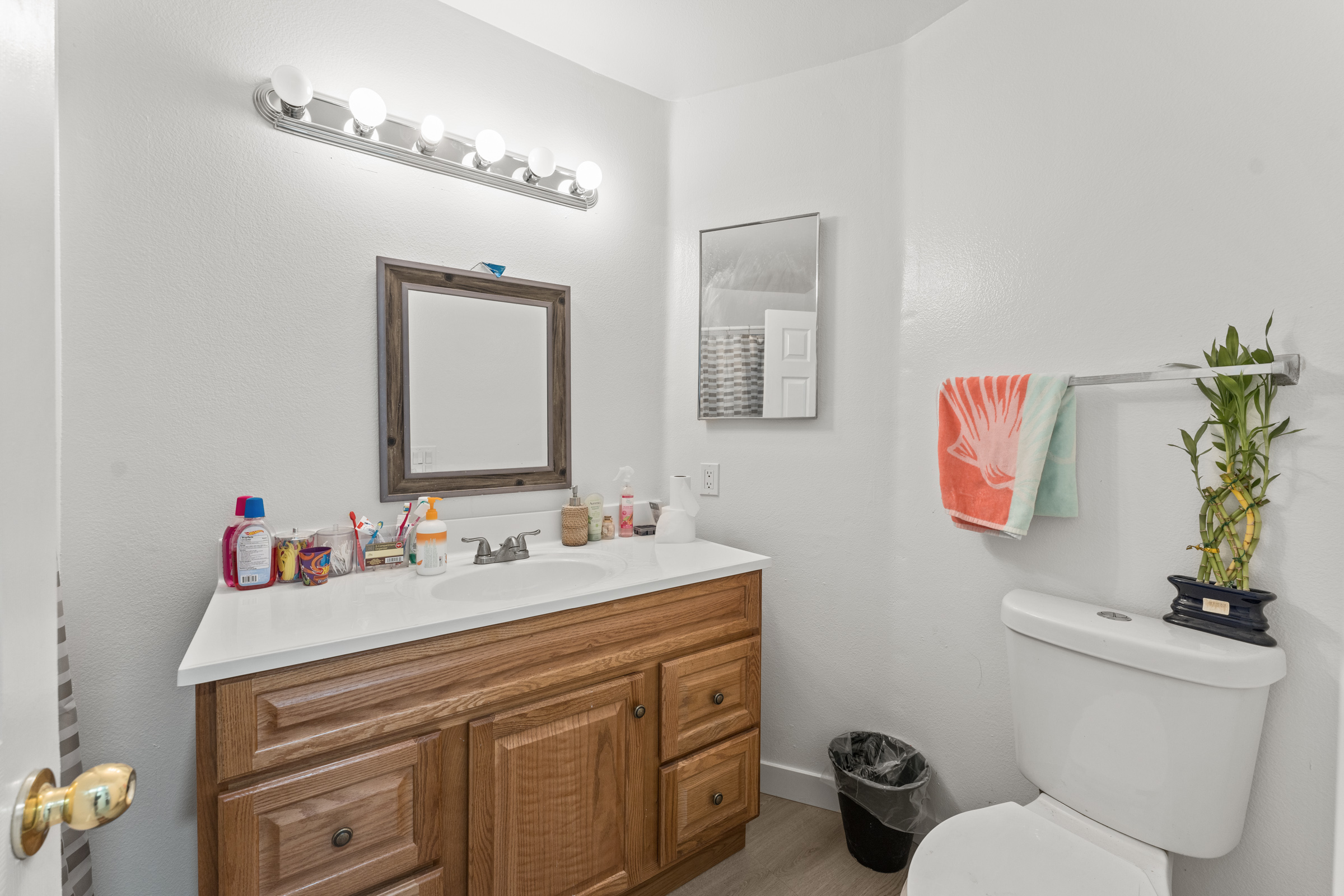 Moreno Valley, California, 92557, United States, 4 Bedrooms Bedrooms, ,4 BathroomsBathrooms,Residential,For Sale,1978053