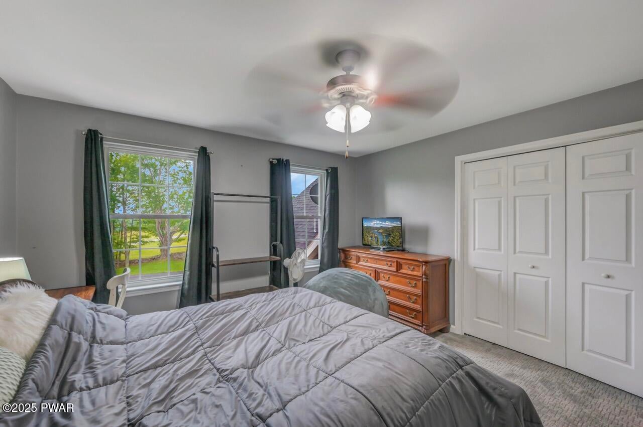 Honesdale, Pennsylvania, 18431, United States, 5 Bedrooms Bedrooms, ,4 BathroomsBathrooms,Residential,For Sale,1973688