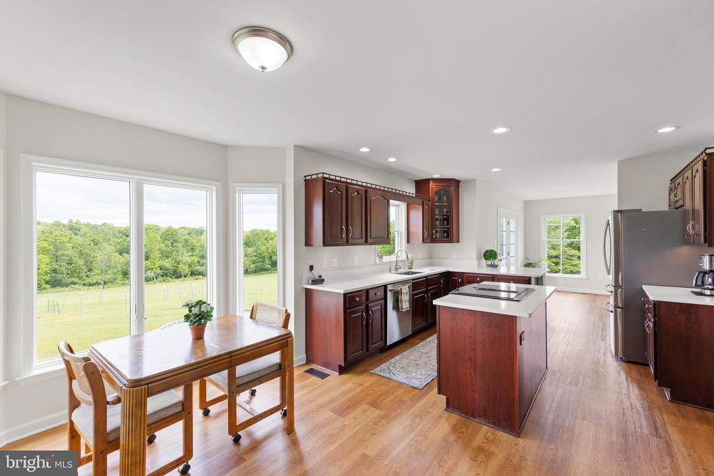Winchester, Virginia, 22603, United States, 4 Bedrooms Bedrooms, ,3 BathroomsBathrooms,Residential,For Sale,1838915