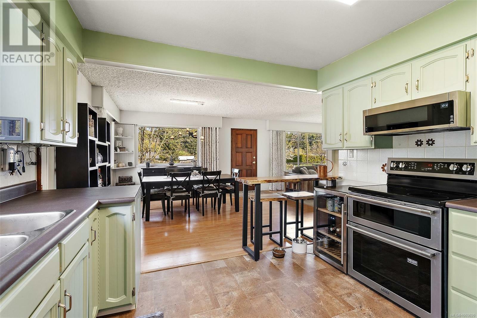 DUNCAN, British Columbia, V9L 6K5, CA, 4 Bedrooms Bedrooms, ,2 BathroomsBathrooms,Residential,For Sale,1874762