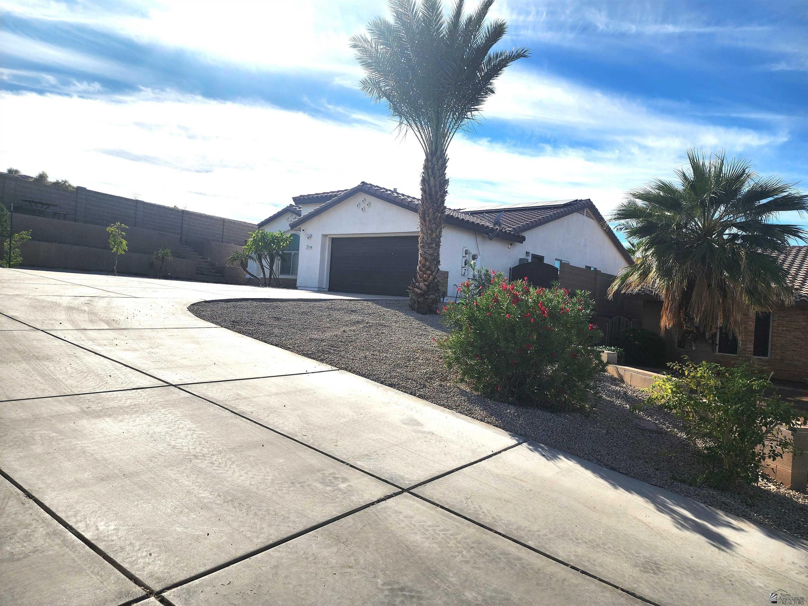 Yuma, Arizona, 85365, United States, 4 Bedrooms Bedrooms, ,1 BathroomBathrooms,Residential,For Sale,1976957