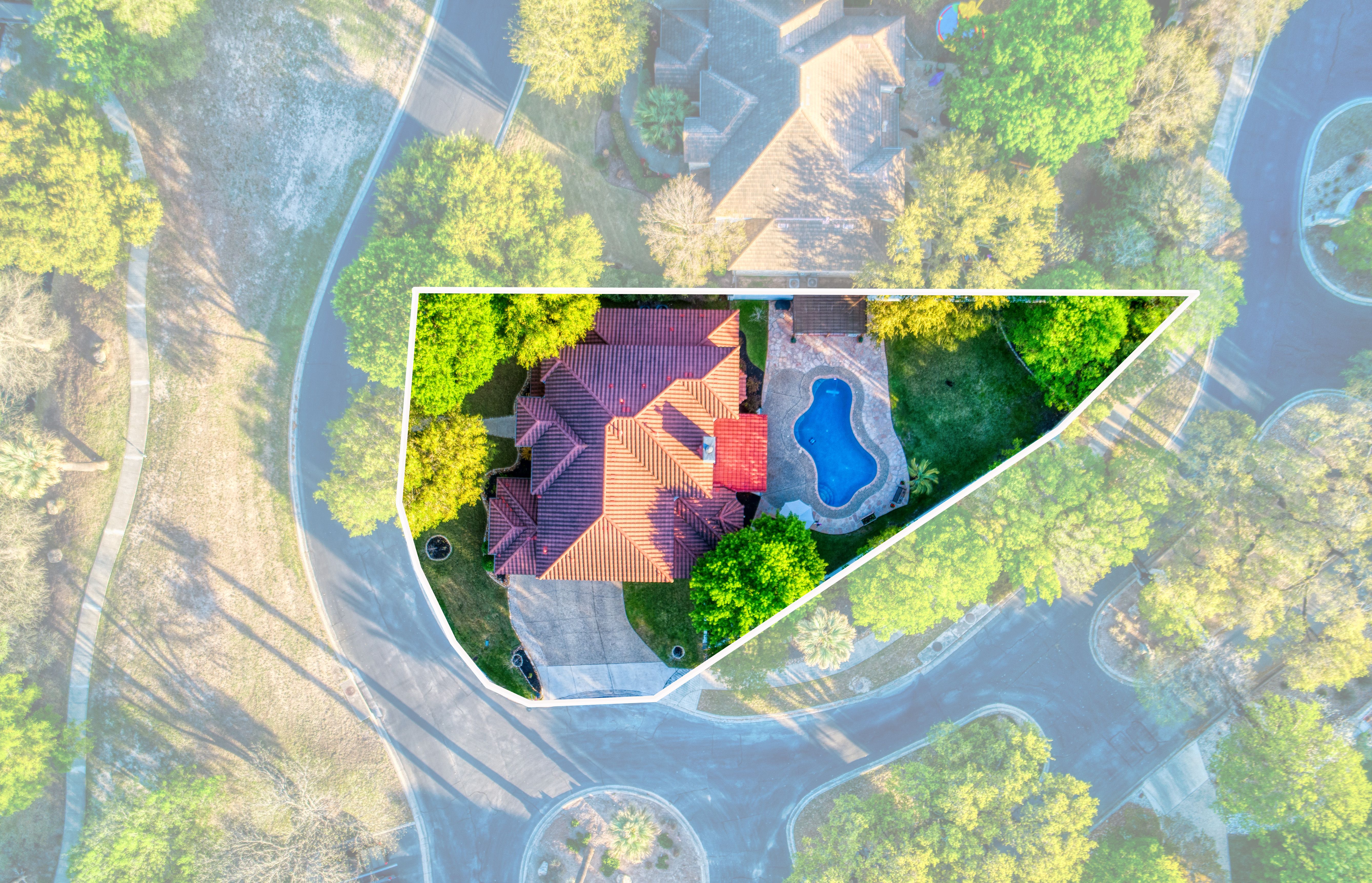  Stunning Remodel Near Private Lake & Trails - 物件實景