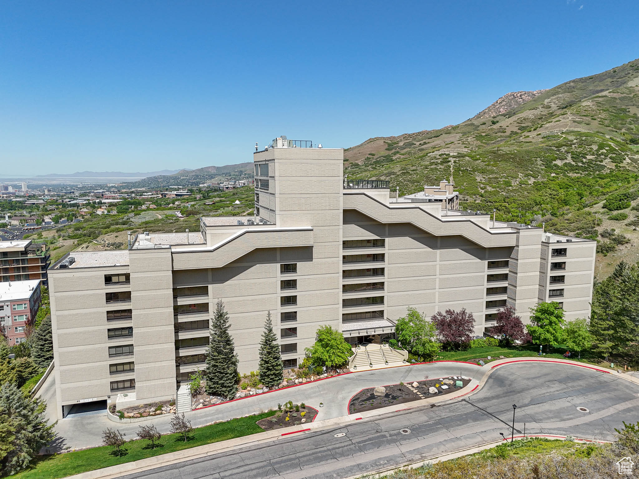 Salt Lake City, Utah, 84108, United States, 2 Bedrooms Bedrooms, ,1 BathroomBathrooms,Residential,For Sale,1805689