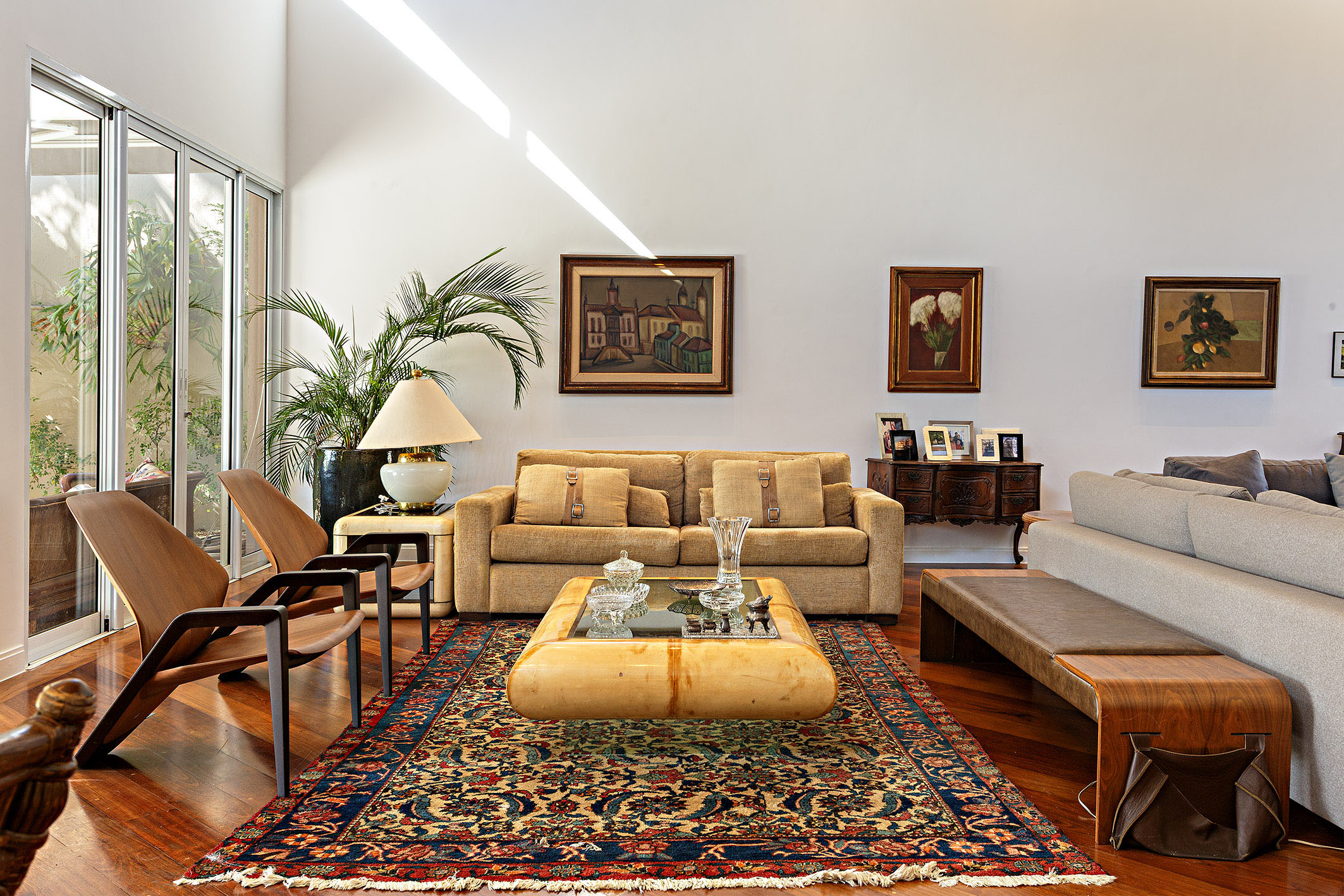  Family Residence with Garden and Pool near Parque do Cordeiro - 物件實景