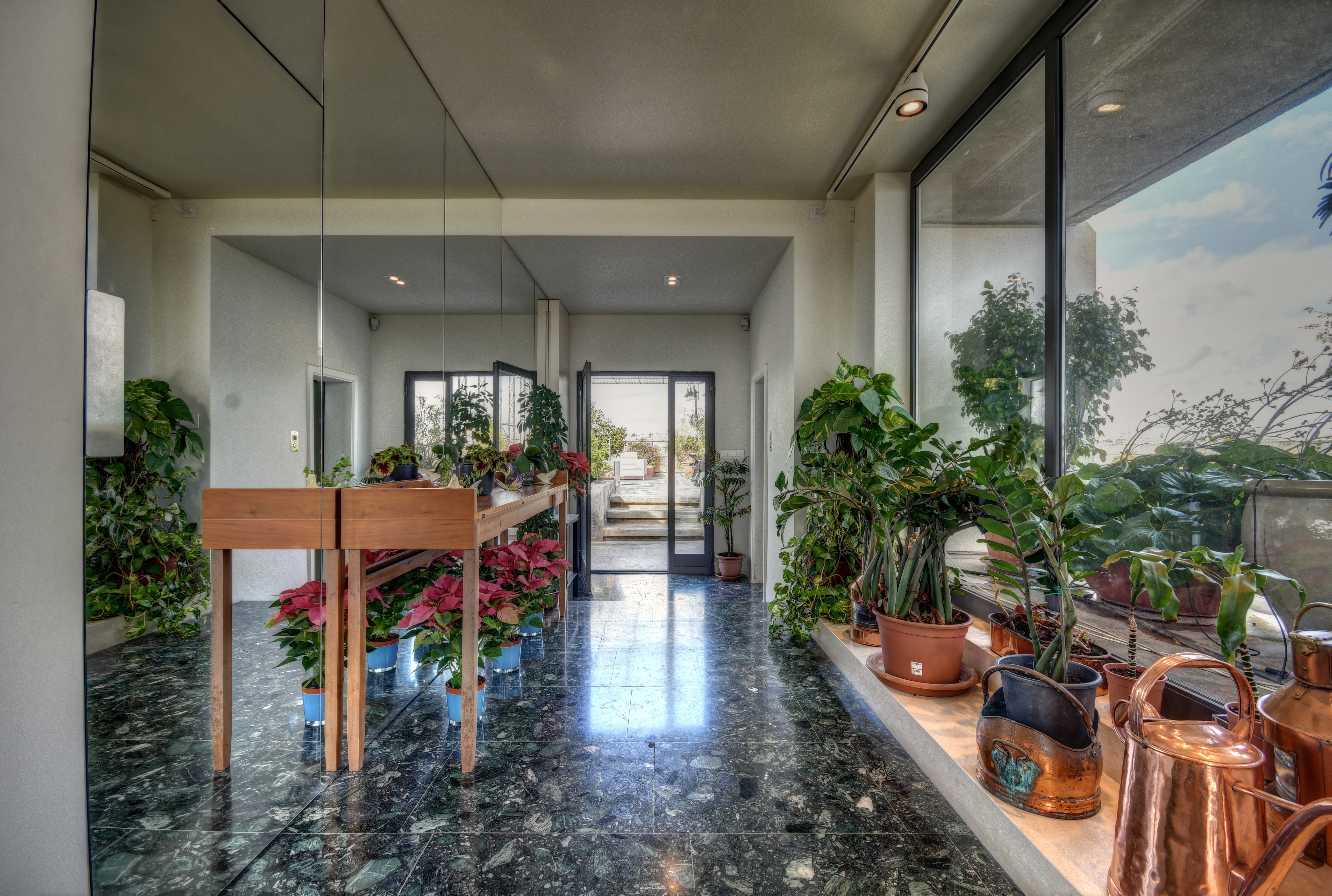  Grand Semi Detached Villa - 物件實景