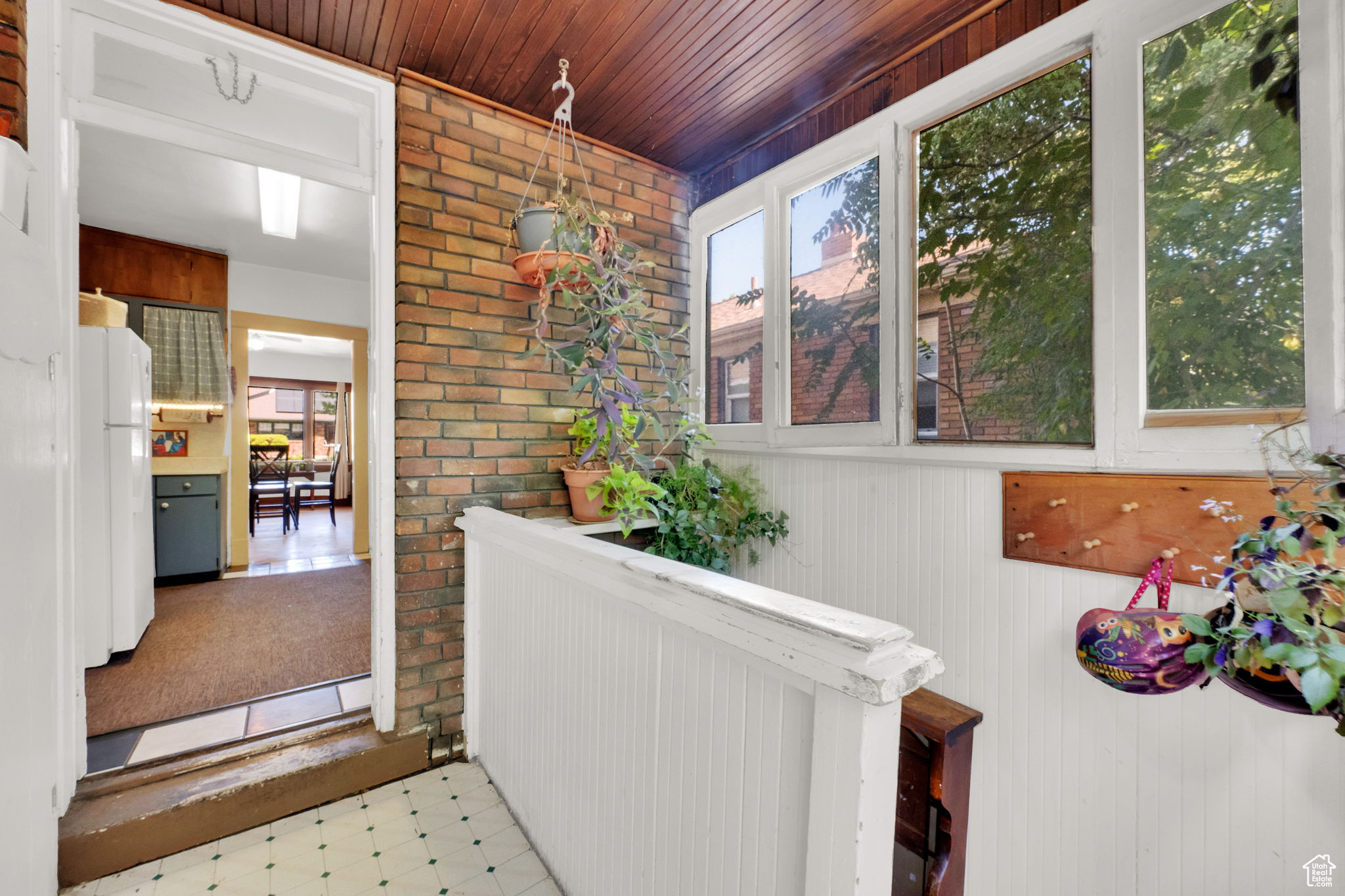 Salt Lake City, Utah, 84105, United States, 3 Bedrooms Bedrooms, ,1 BathroomBathrooms,Residential,For Sale,1918597