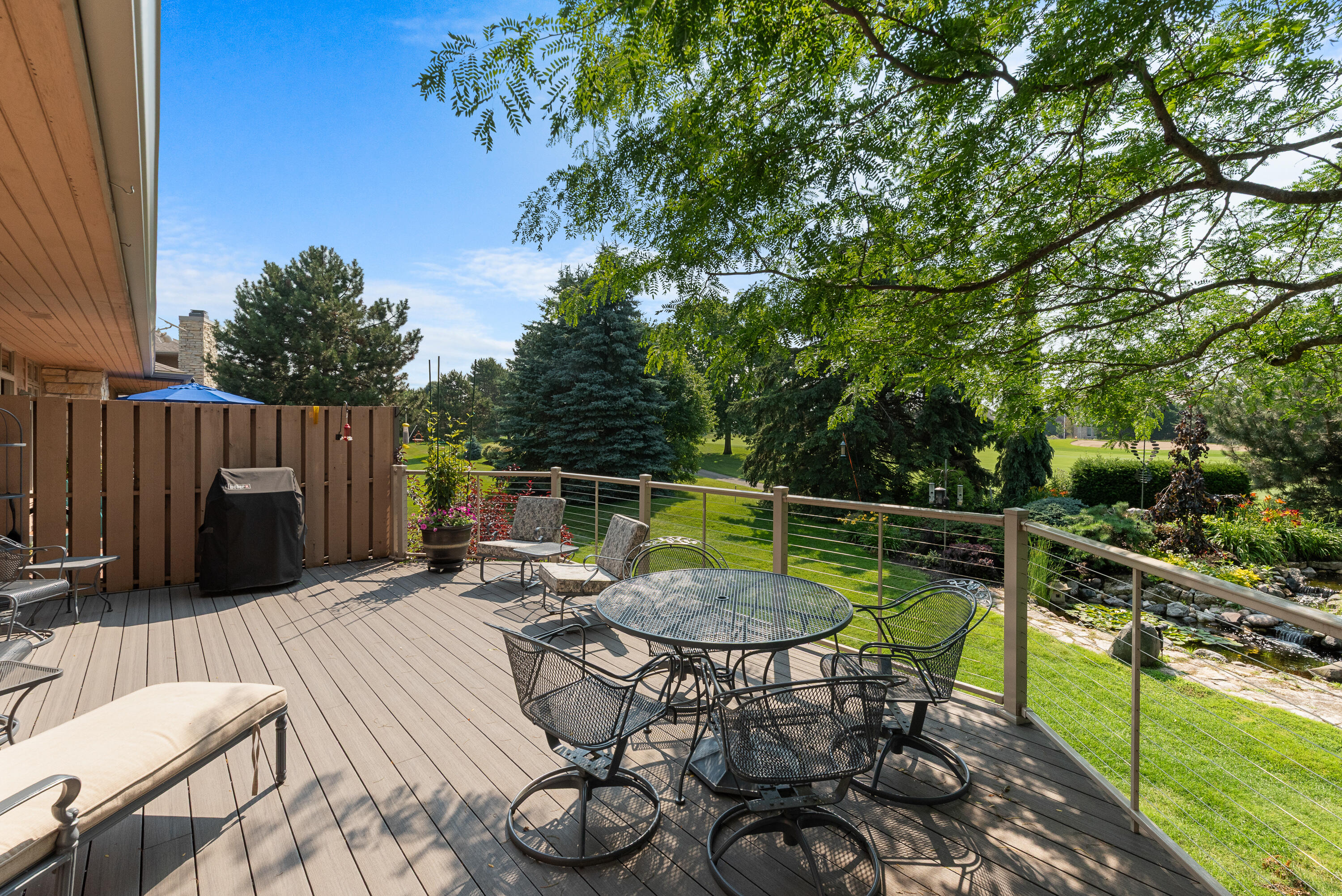 Hartland, Wisconsin, 53029, United States, 4 Bedrooms Bedrooms, ,5 BathroomsBathrooms,Residential,For Sale,1907697