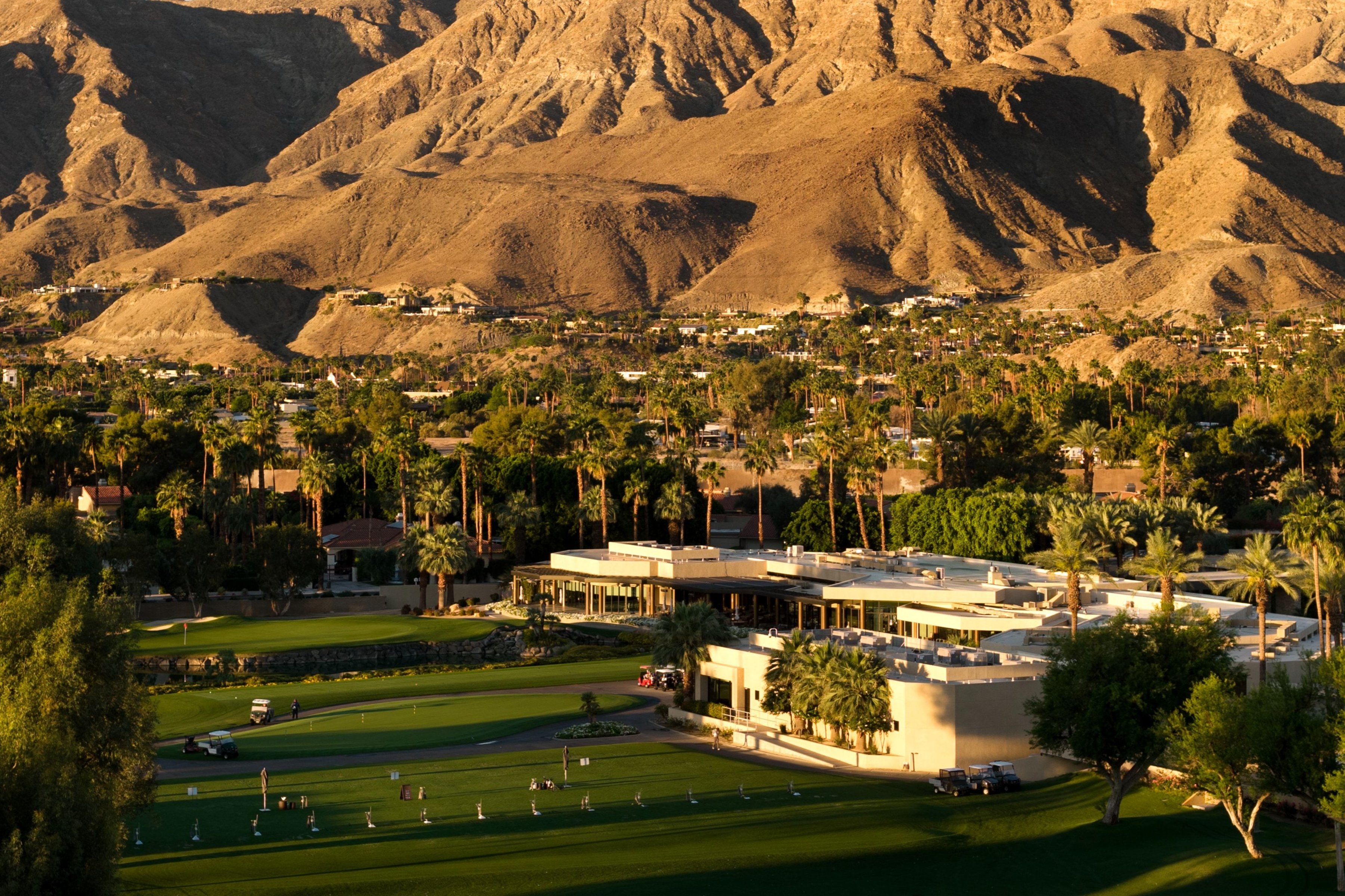  Private Modern Sanctuary Steps from Tamarisk Country Club - 物件實景