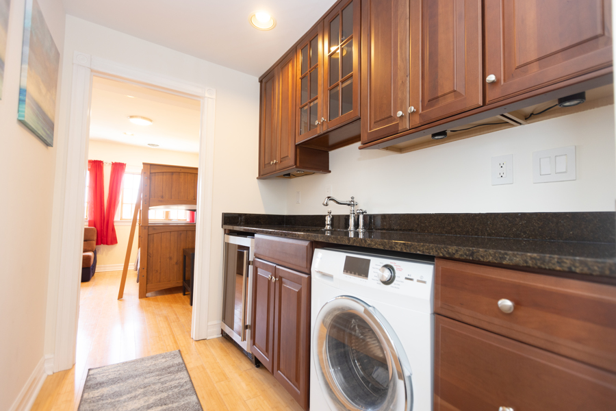 Cape May, New Jersey, 08204, United States, 6 Bedrooms Bedrooms, ,6 BathroomsBathrooms,Residential,For Sale,2006097