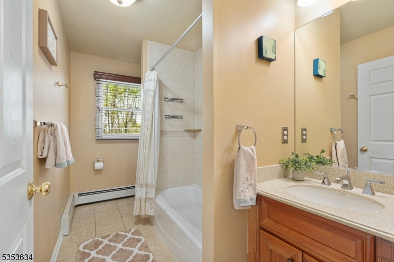Andover Twp., New Jersey, 07821, United States, 4 Bedrooms Bedrooms, ,3 BathroomsBathrooms,Residential,For Sale,1793413